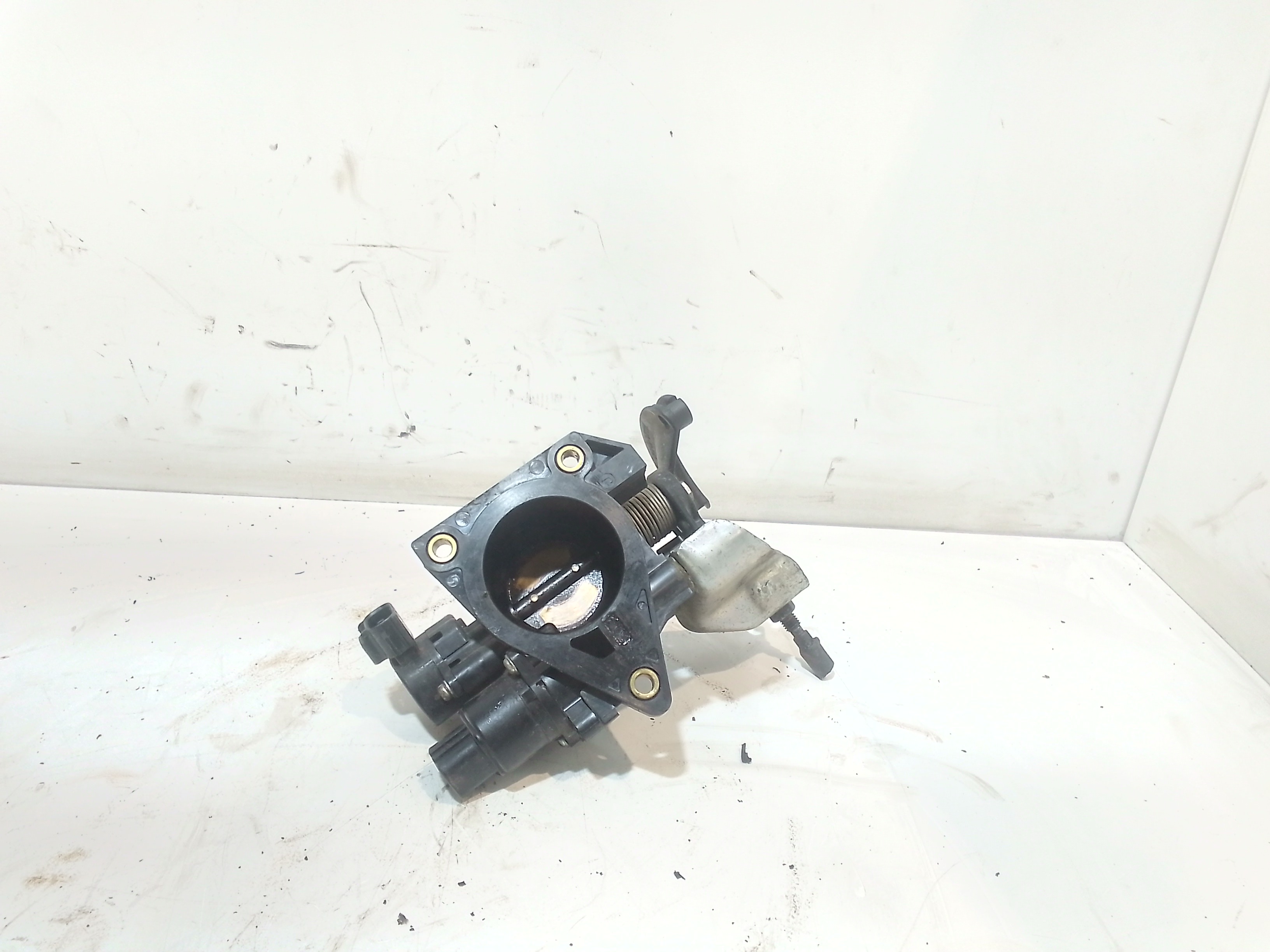 Corpo Farfallato 222100Q010 Usato