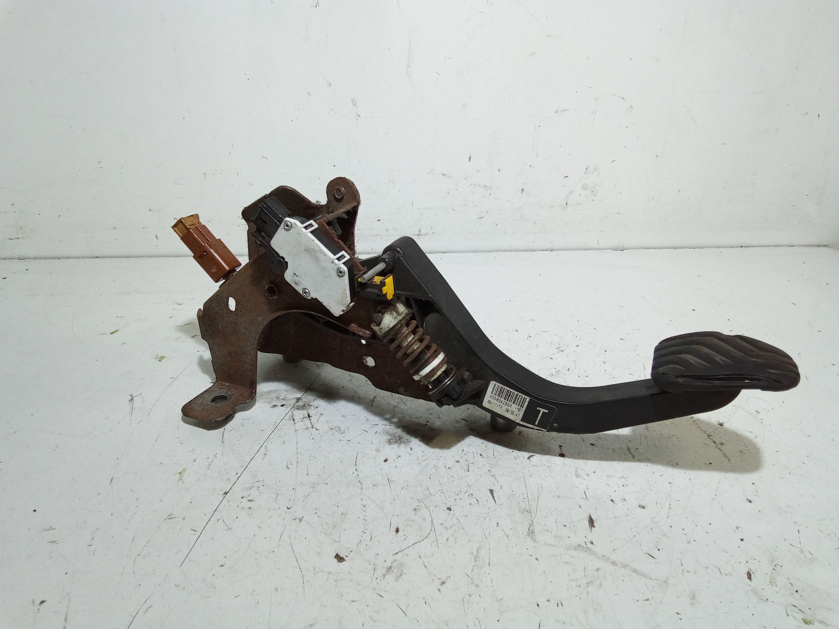 Pedale Frizione 465038803R Usato