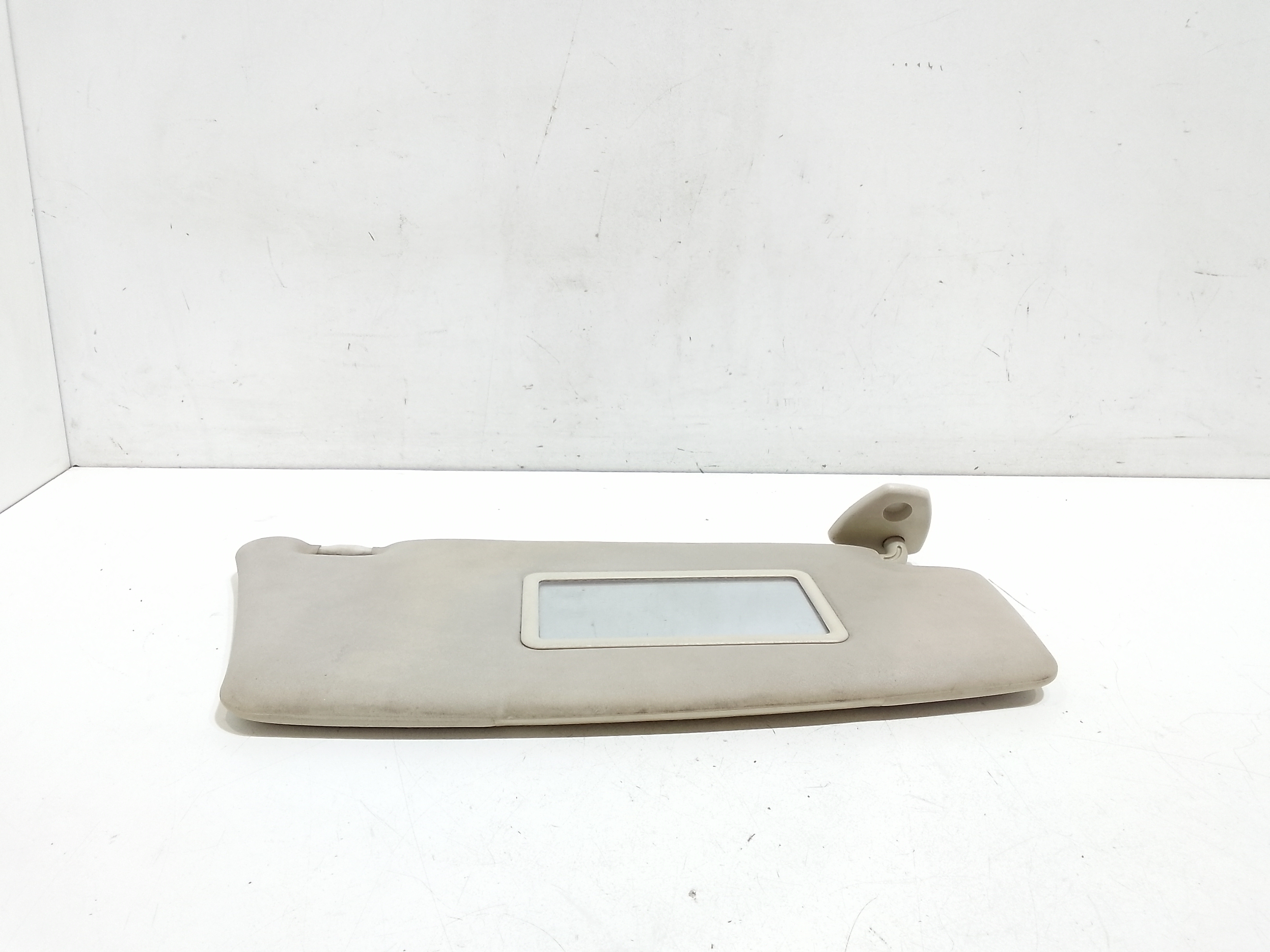 Aletta Parasole Parabrezza Destro 735295147 Usato