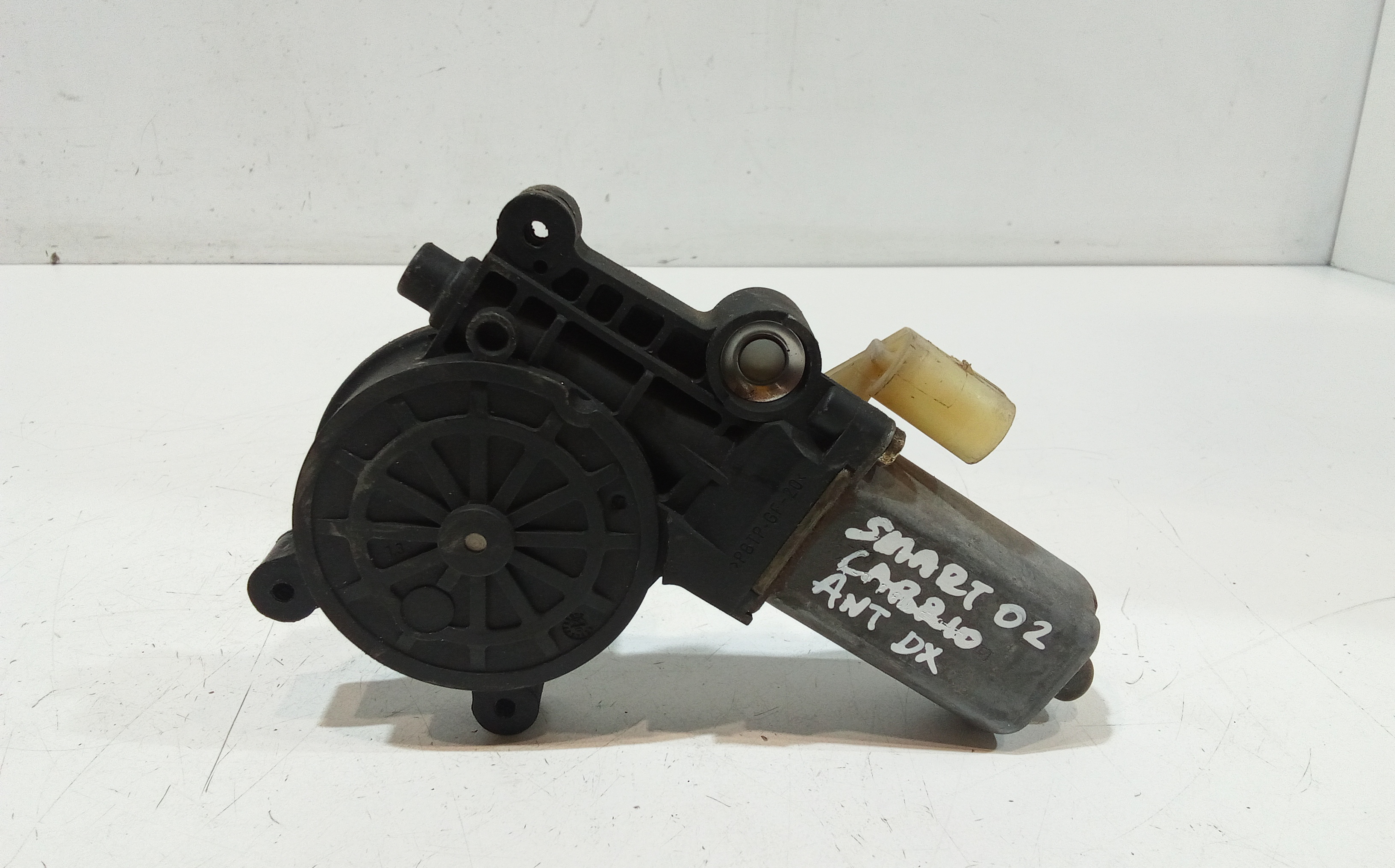 Motorino Alzacristallo Porta Ant. Destro Q0002684V004000000 Usato