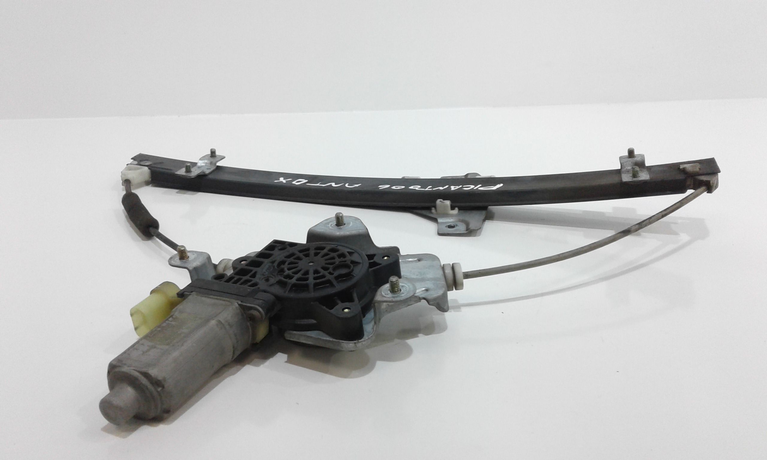 Alzacristallo Porta Ant. Destro 8240207000 Usato