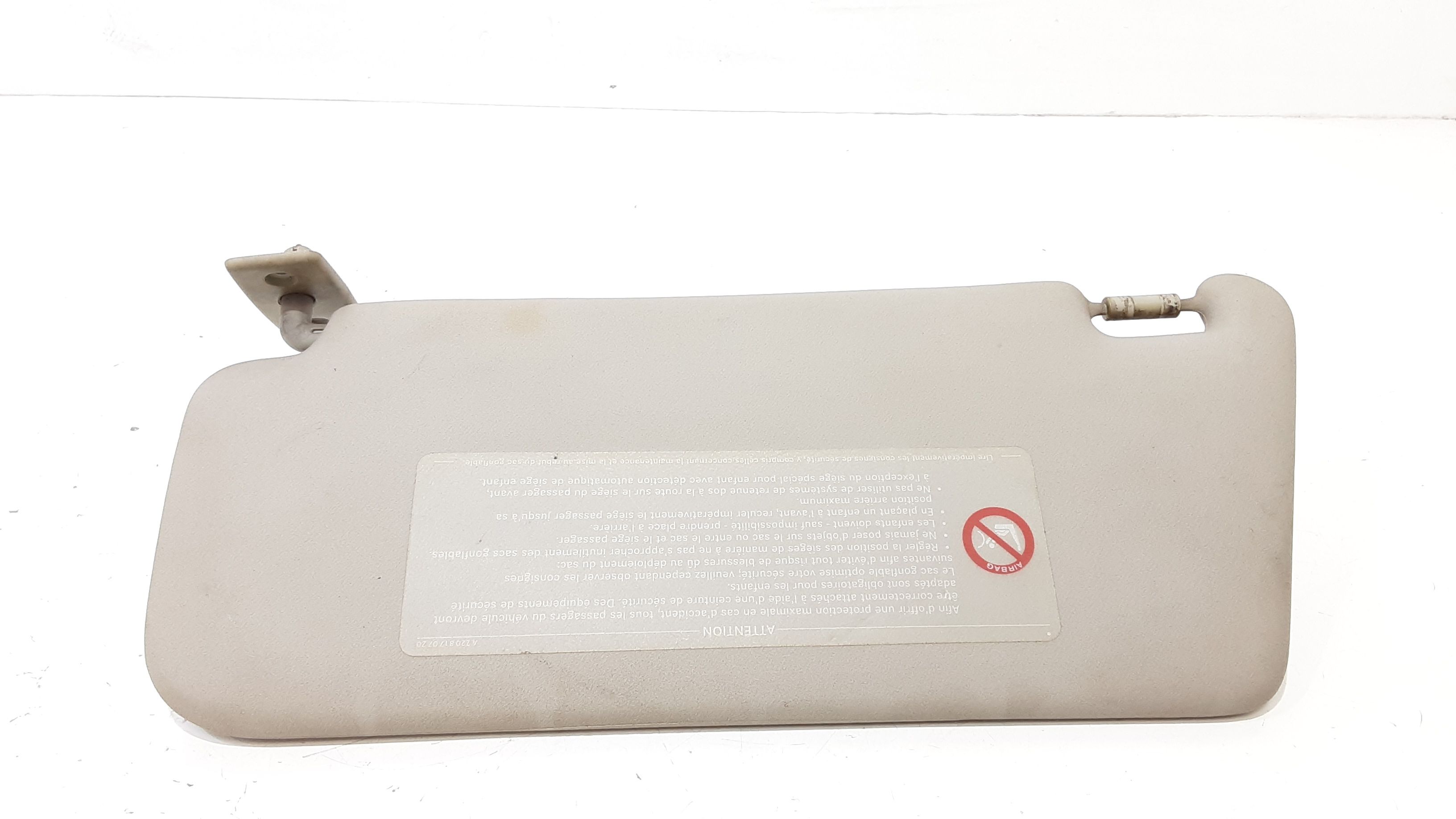 Aletta Parasole Parabrezza Destro A1688100410 Usato