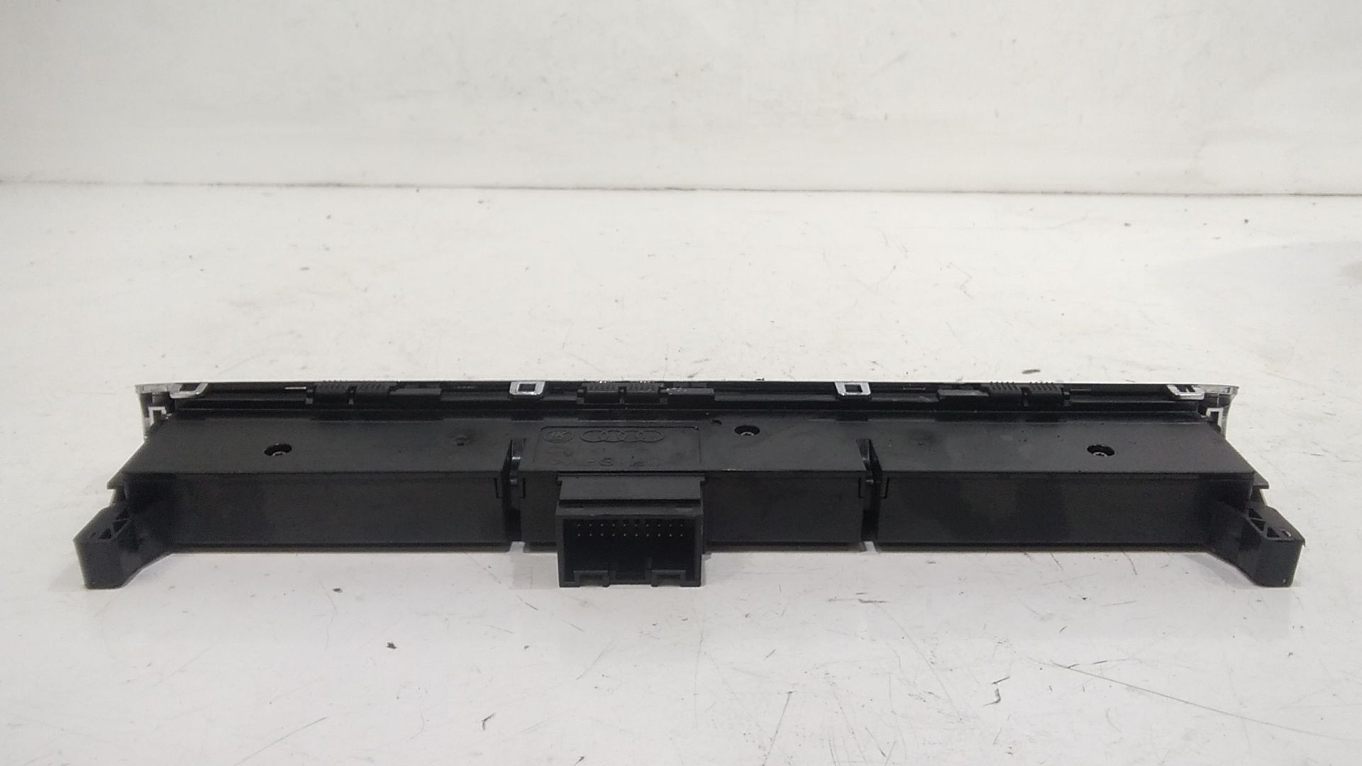 Blocco Comandi Multifunzioni 8V0925301NBNV6 Usato