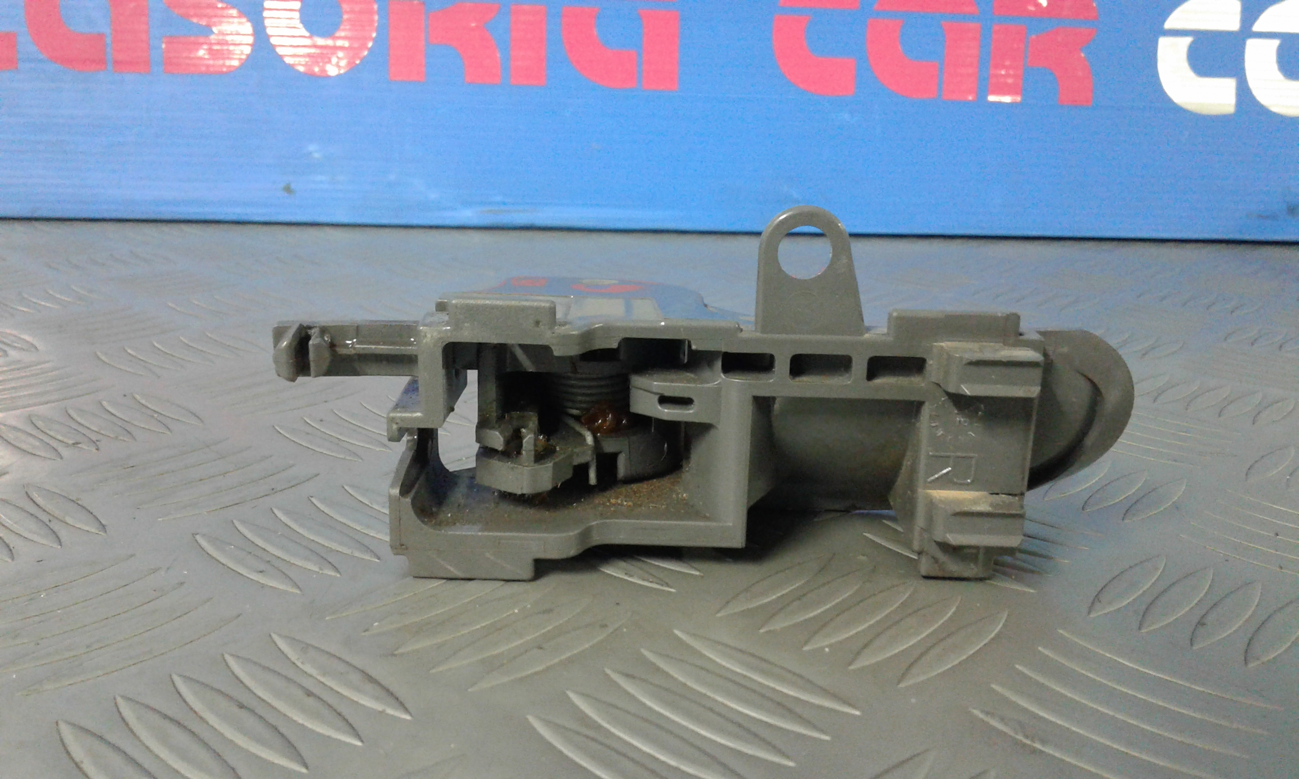 Maniglia Int. Apertura Porta Ant. Destro Usato