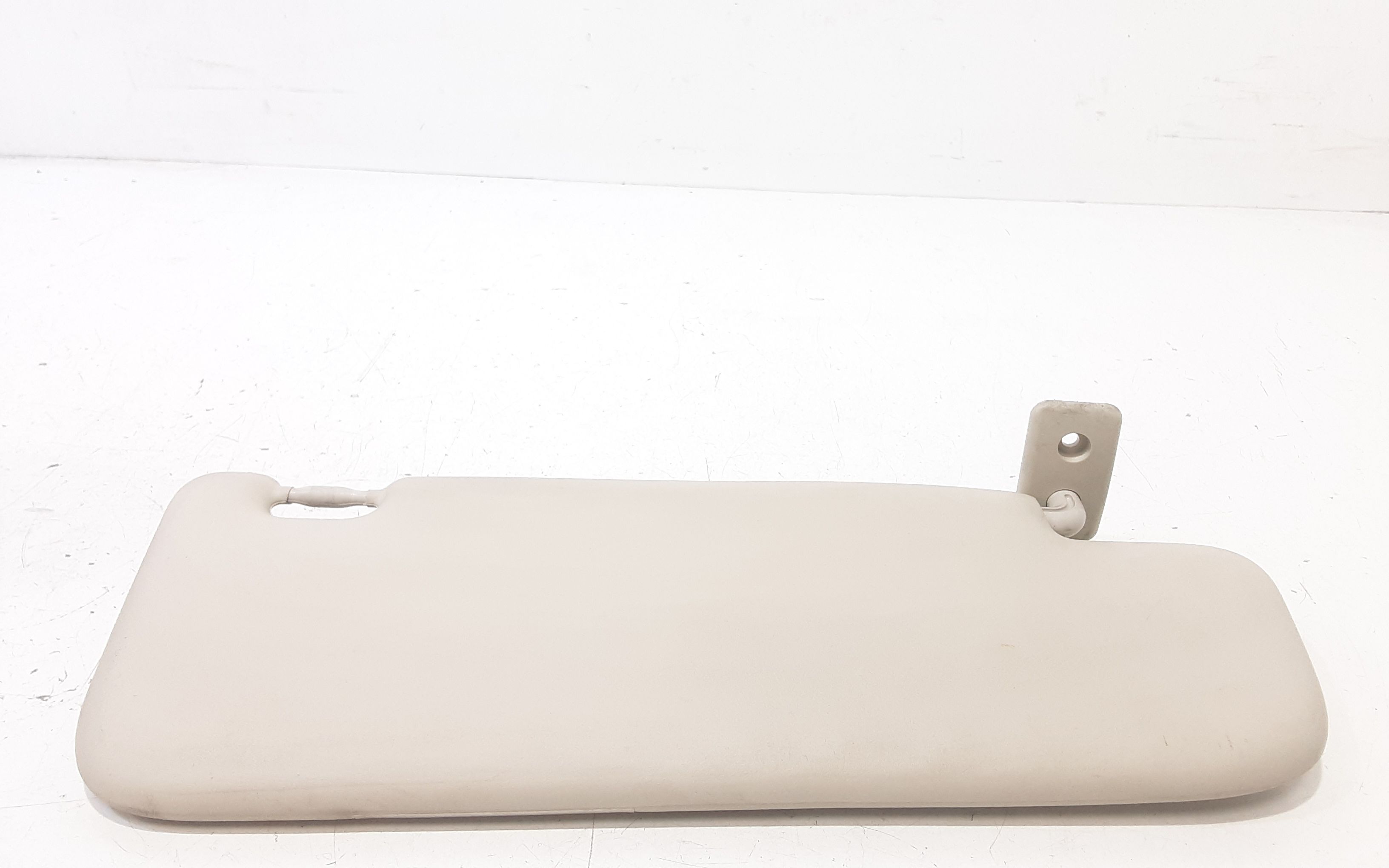 Aletta Parasole Parabrezza Sinistro 735643362 Usato