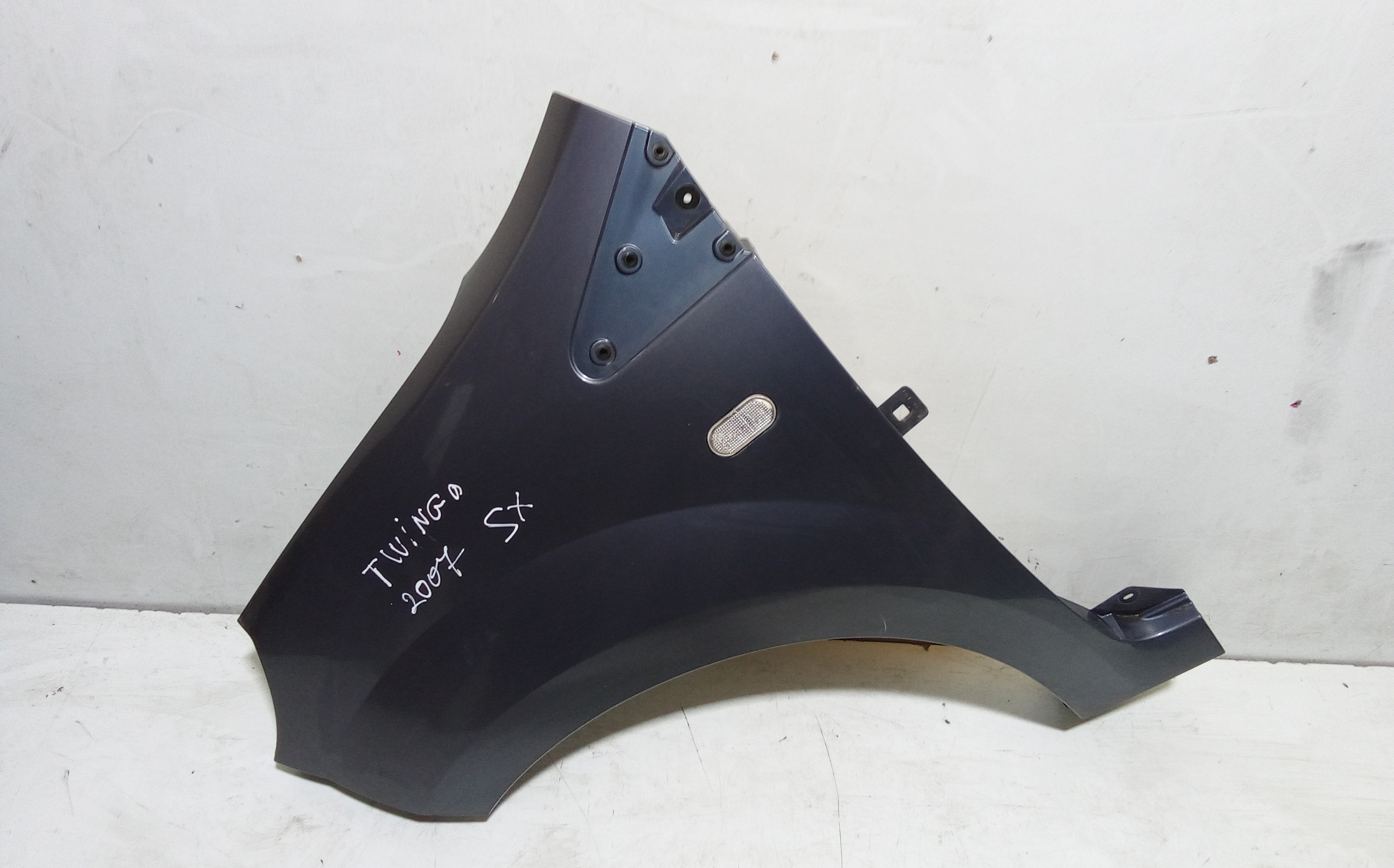 Parafango Ant. Sinistro 7701477873 Usato