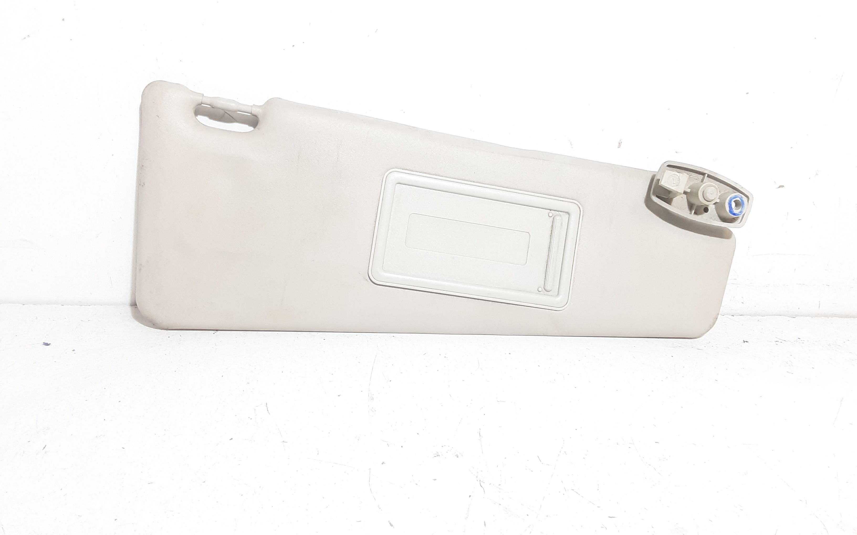 Aletta Parasole Parabrezza Destro 735361684 Usato