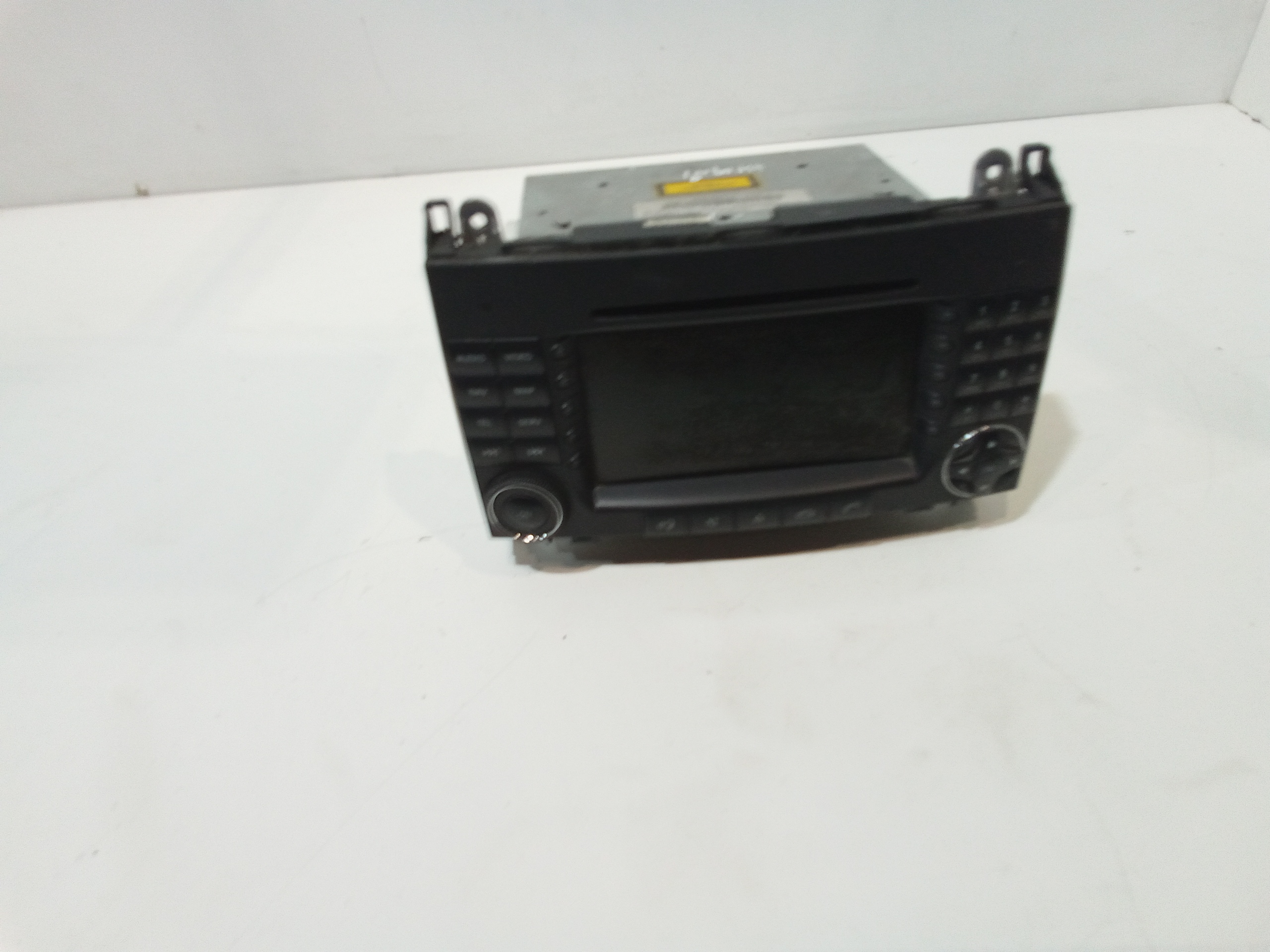 Radio C/sistema Di Navigatore Satellitare Usato