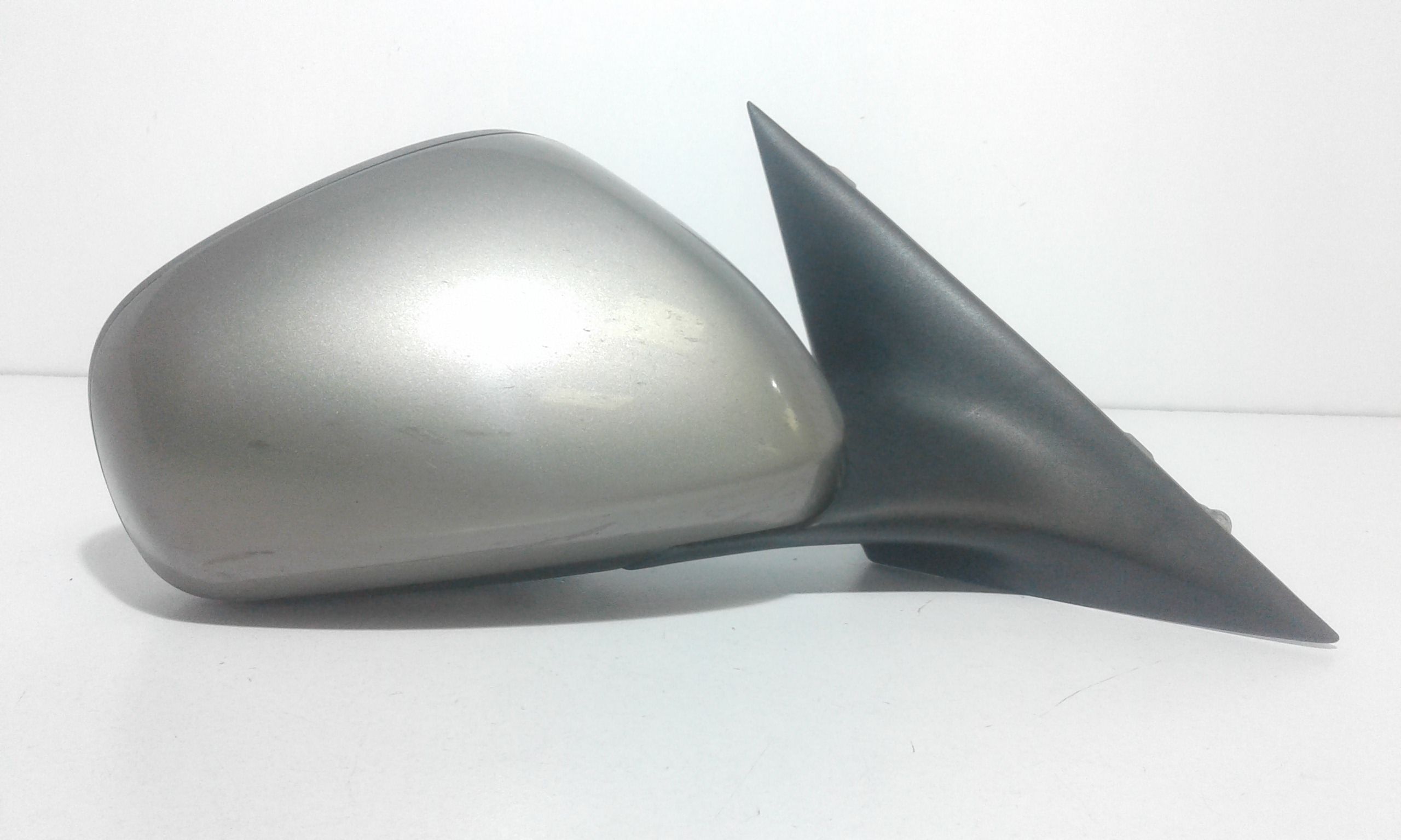 Retrovisore Est. Destro Usato