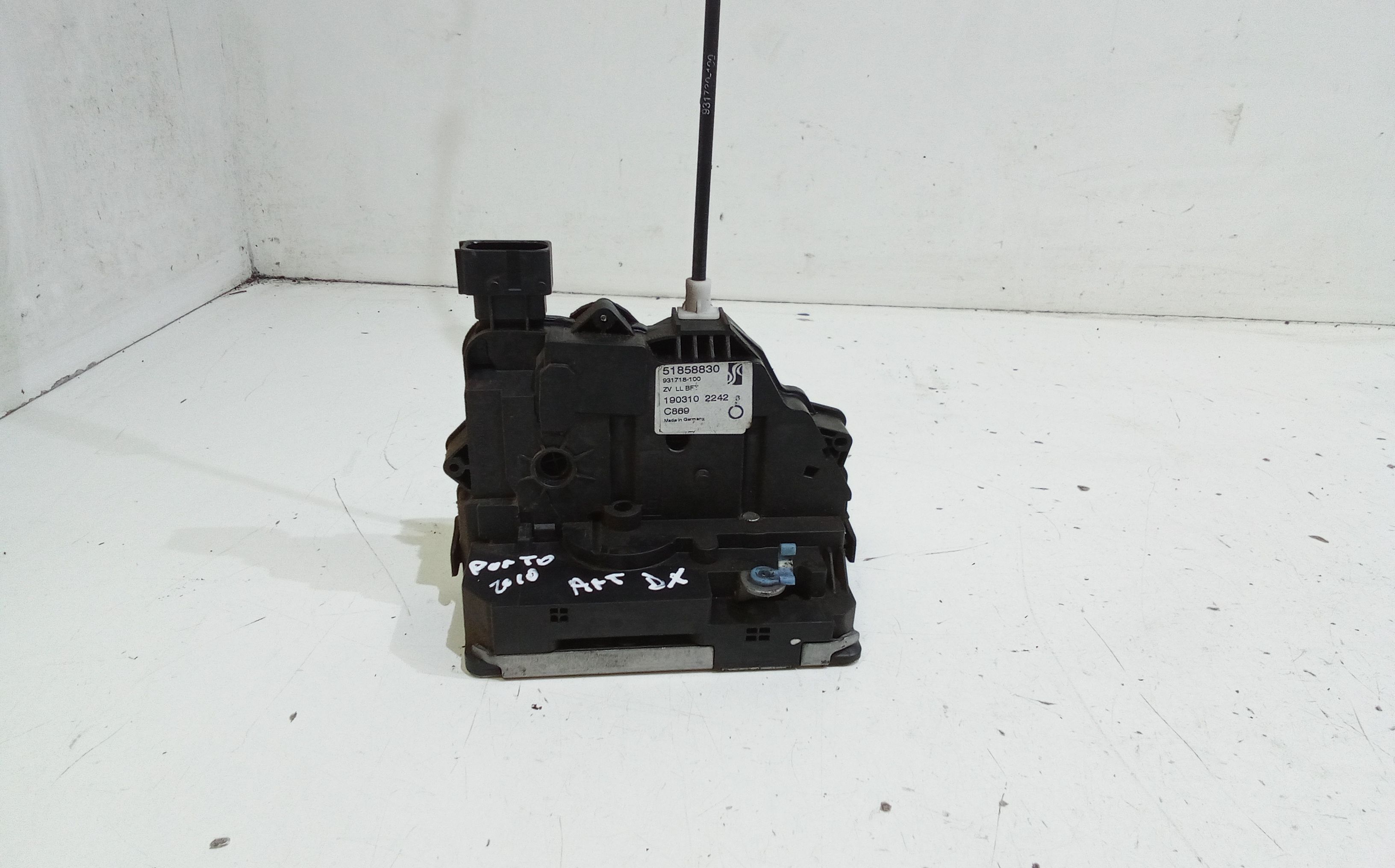 Serratura Porta Ant. Destro 51905682 Usato