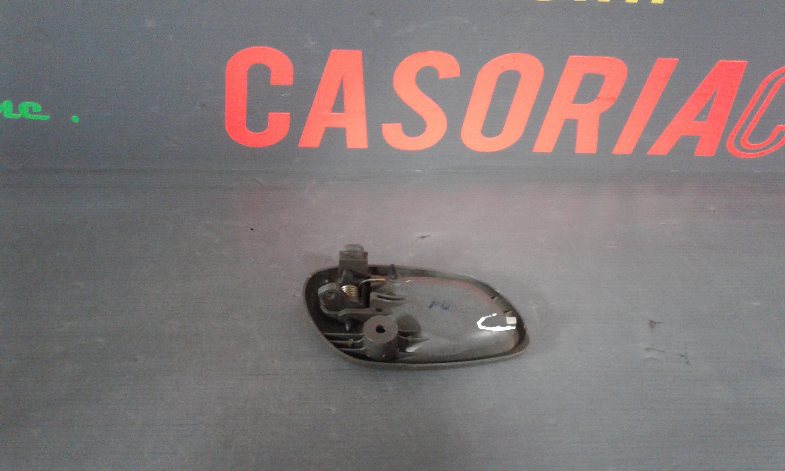 Maniglia Int. Apertura Porta Post. Sinistro 83104M77G00T01 Usato