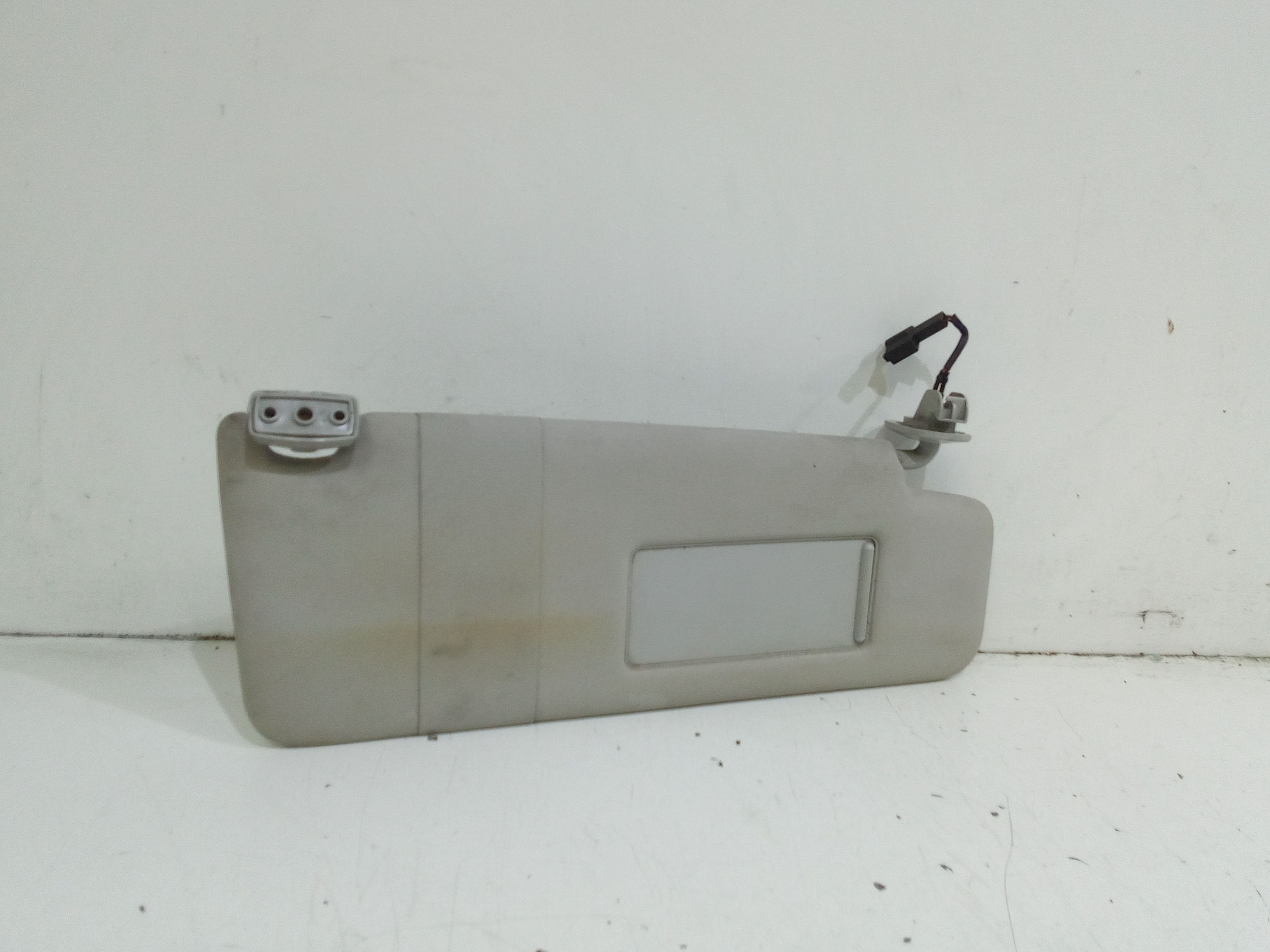 Aletta Parasole Parabrezza Destro 3B0857552AL2F4 Usato