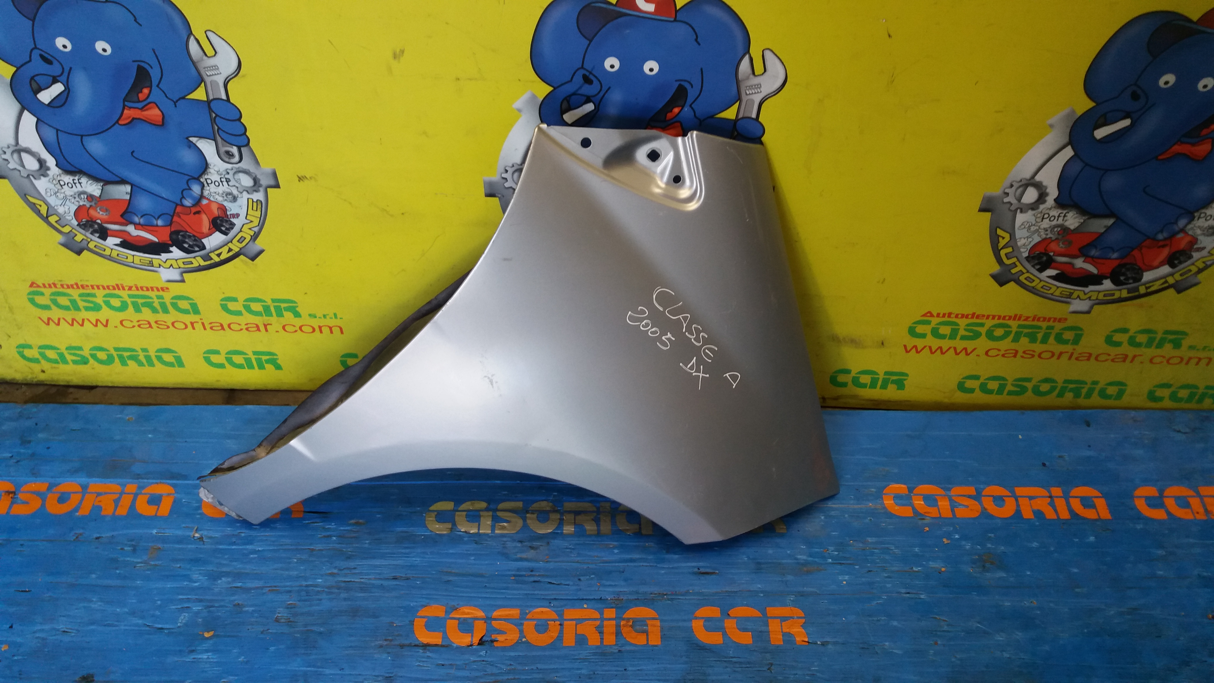 Parafango Ant. Destro A1698810201 Usato