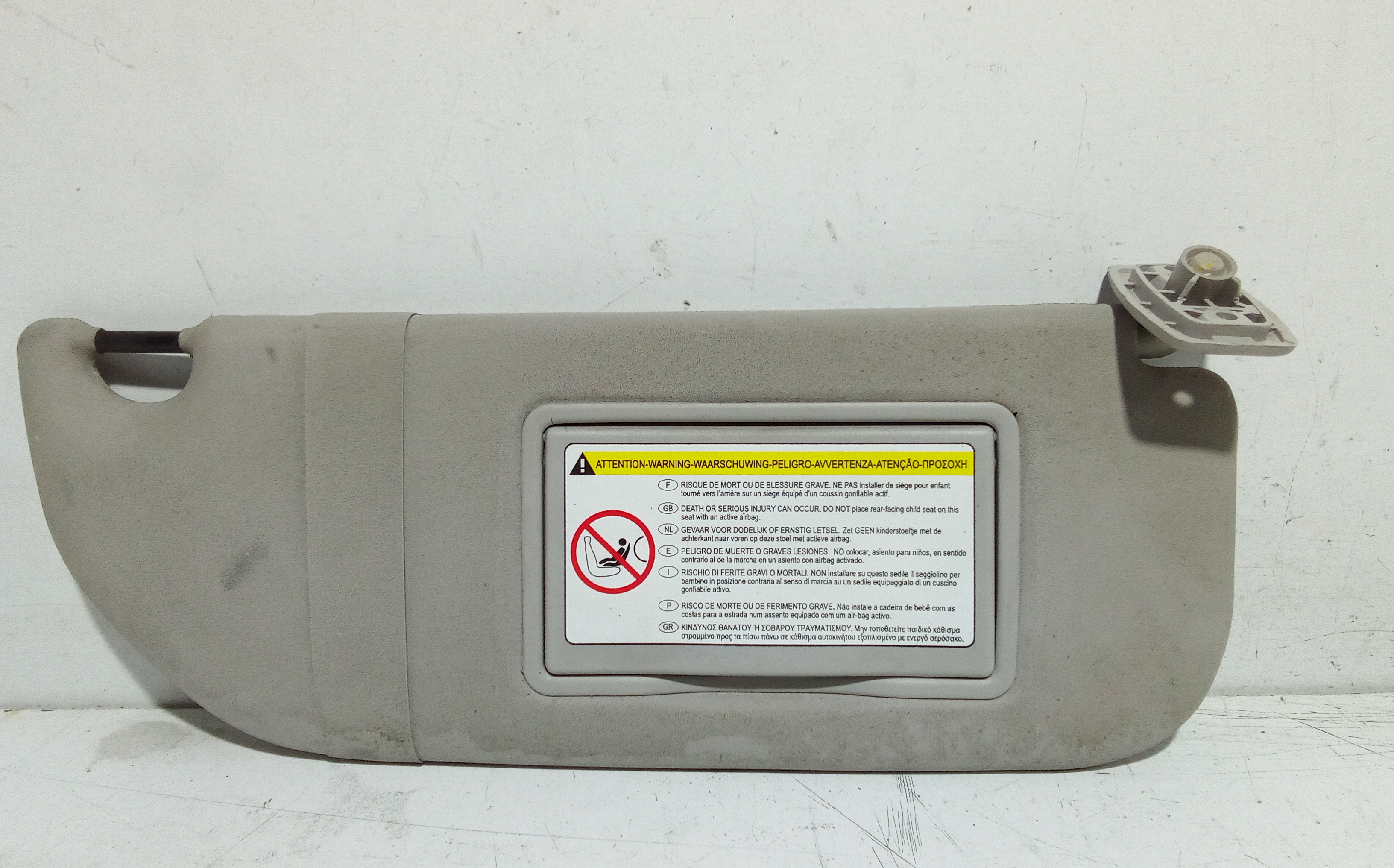 Aletta Parasole Parabrezza Destro 0474109010 Usato