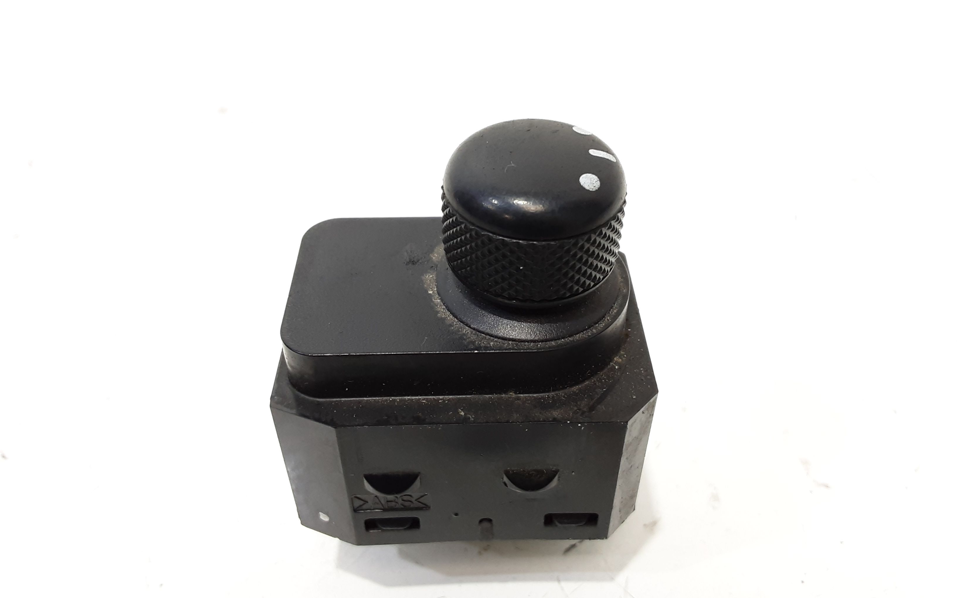 Interruttore Regolazione Retrovisore Est. 3795062J00000 Usato