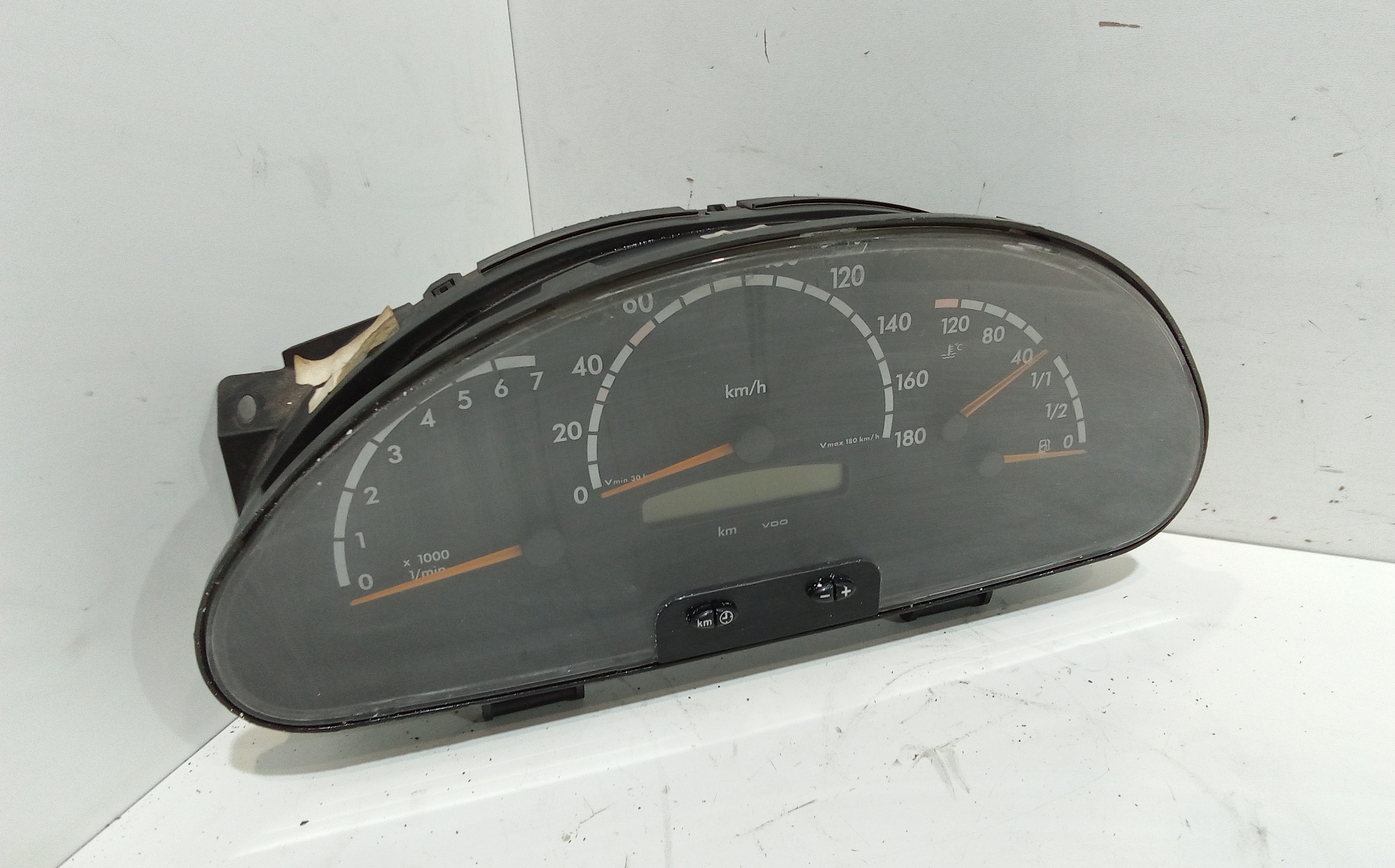 Quadro Portastrumenti Usato