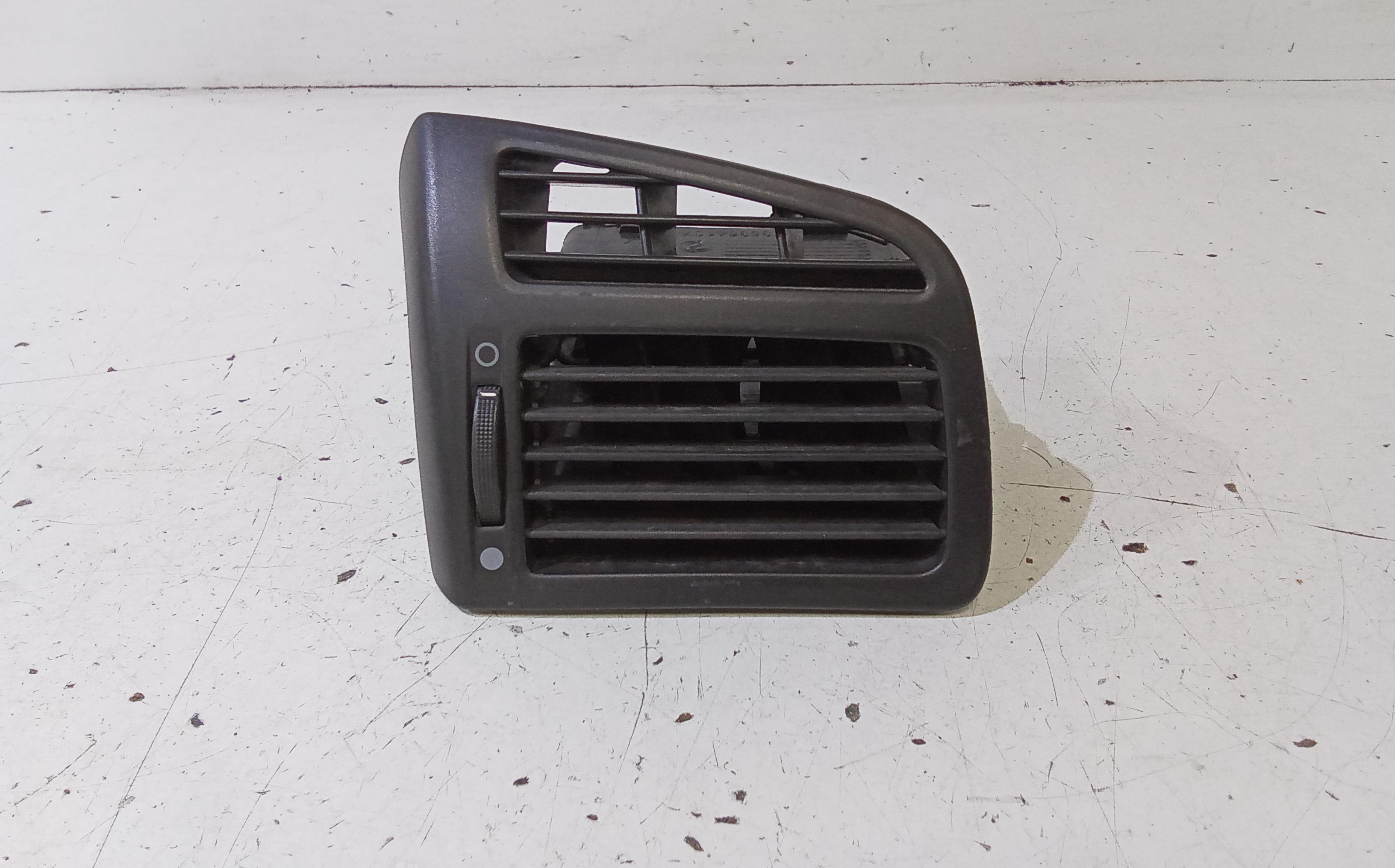 Condotto Aria Bocchette Lat. Cruscotto Sinistro 51780500 Usato