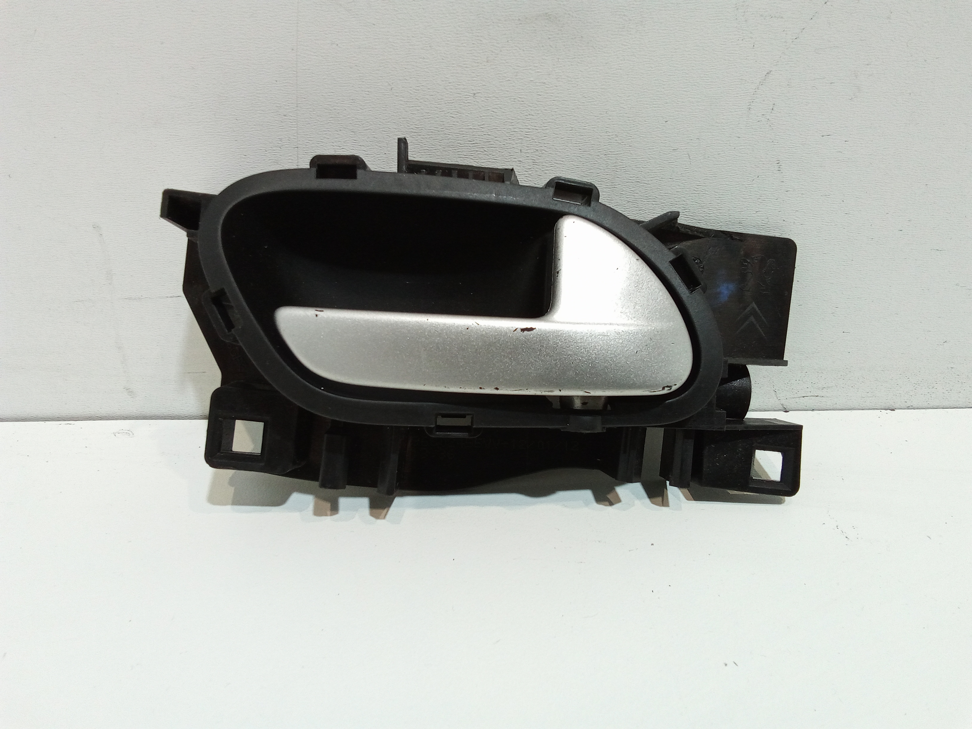 Maniglia Int. Apertura Porta Ant. Destro Usato