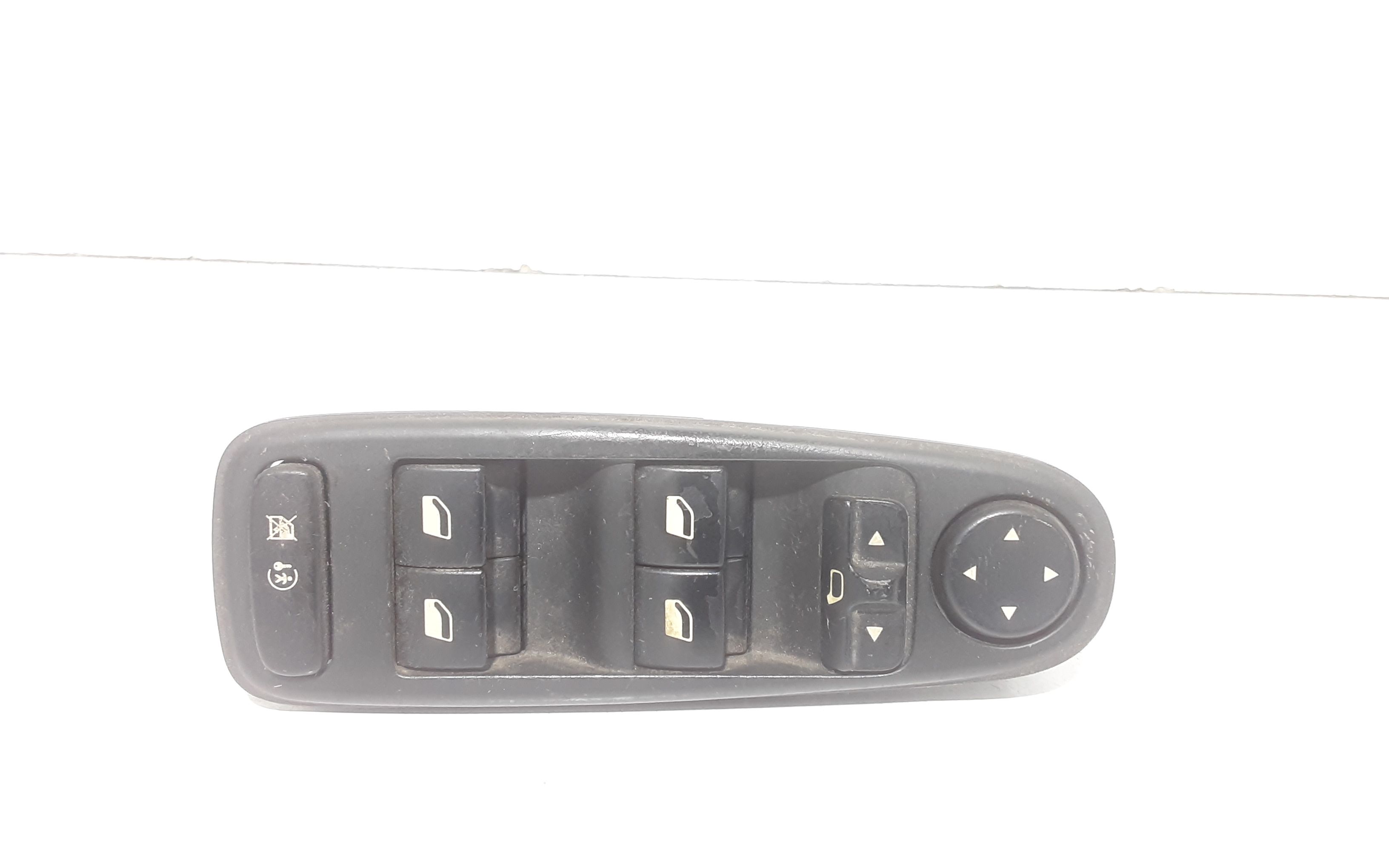 Interruttore Alzacristalli Porta Ant. Sinistro Usato