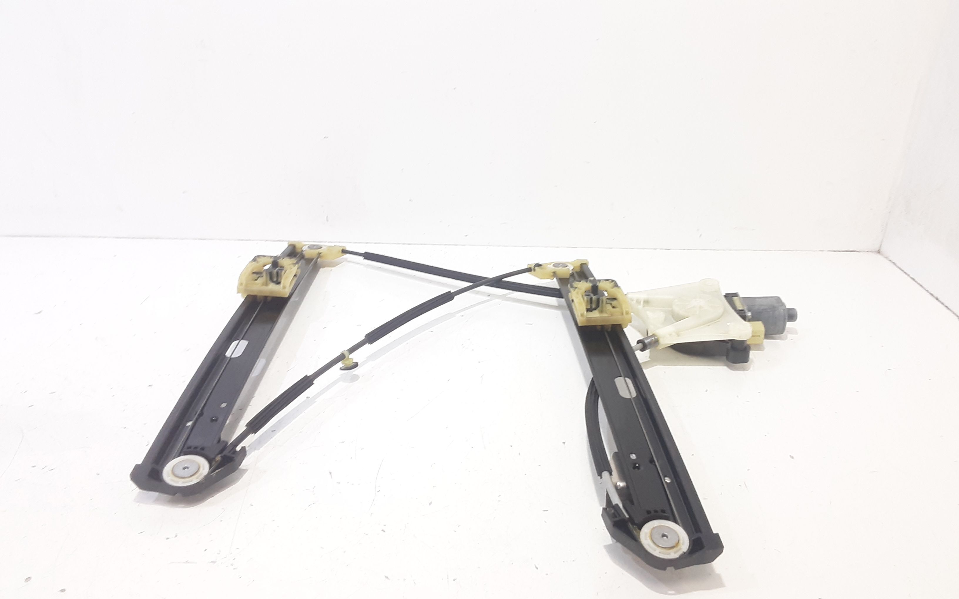 Alzacristallo Porta Ant. Destro Usato