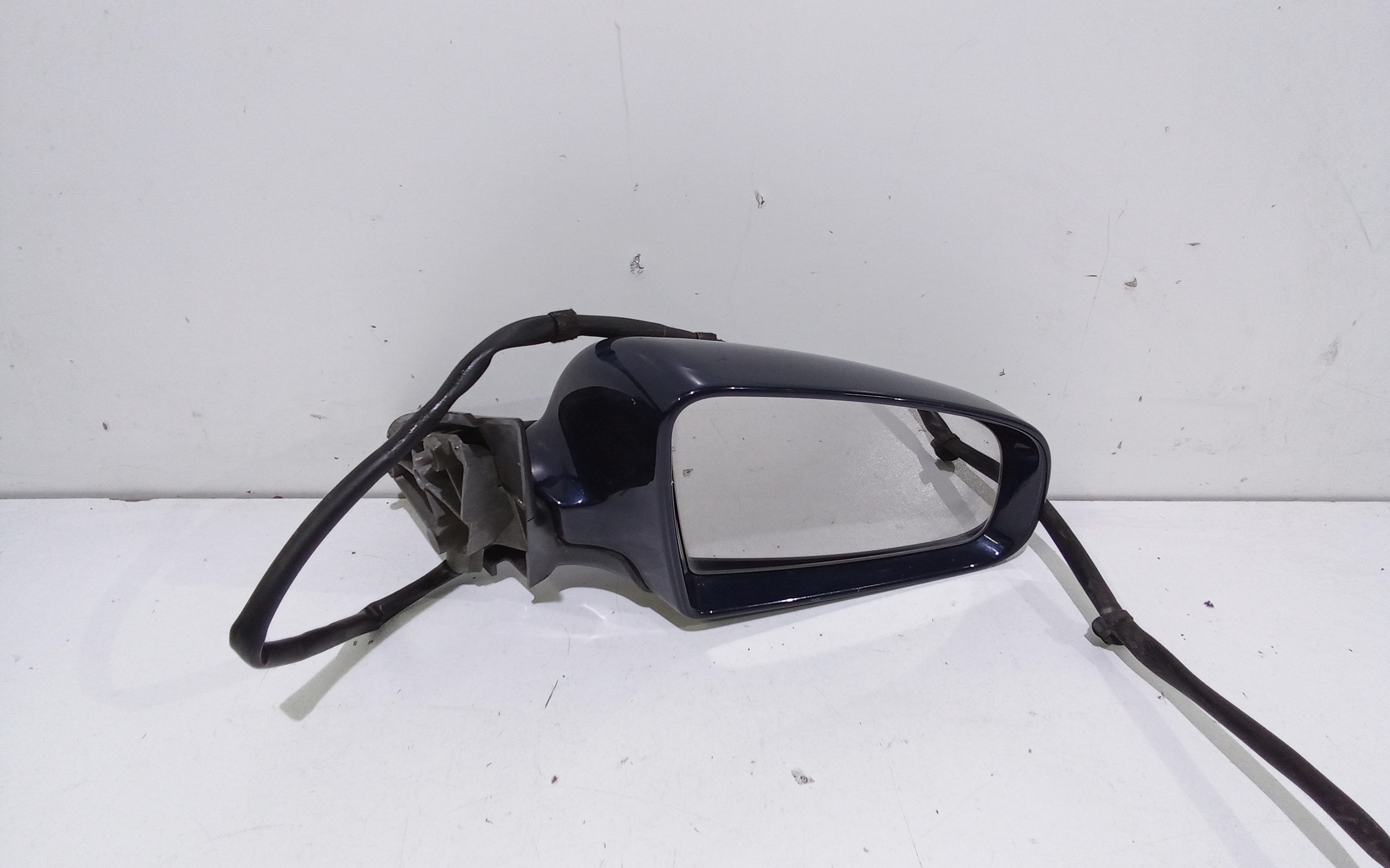 Retrovisore Est. Destro Usato