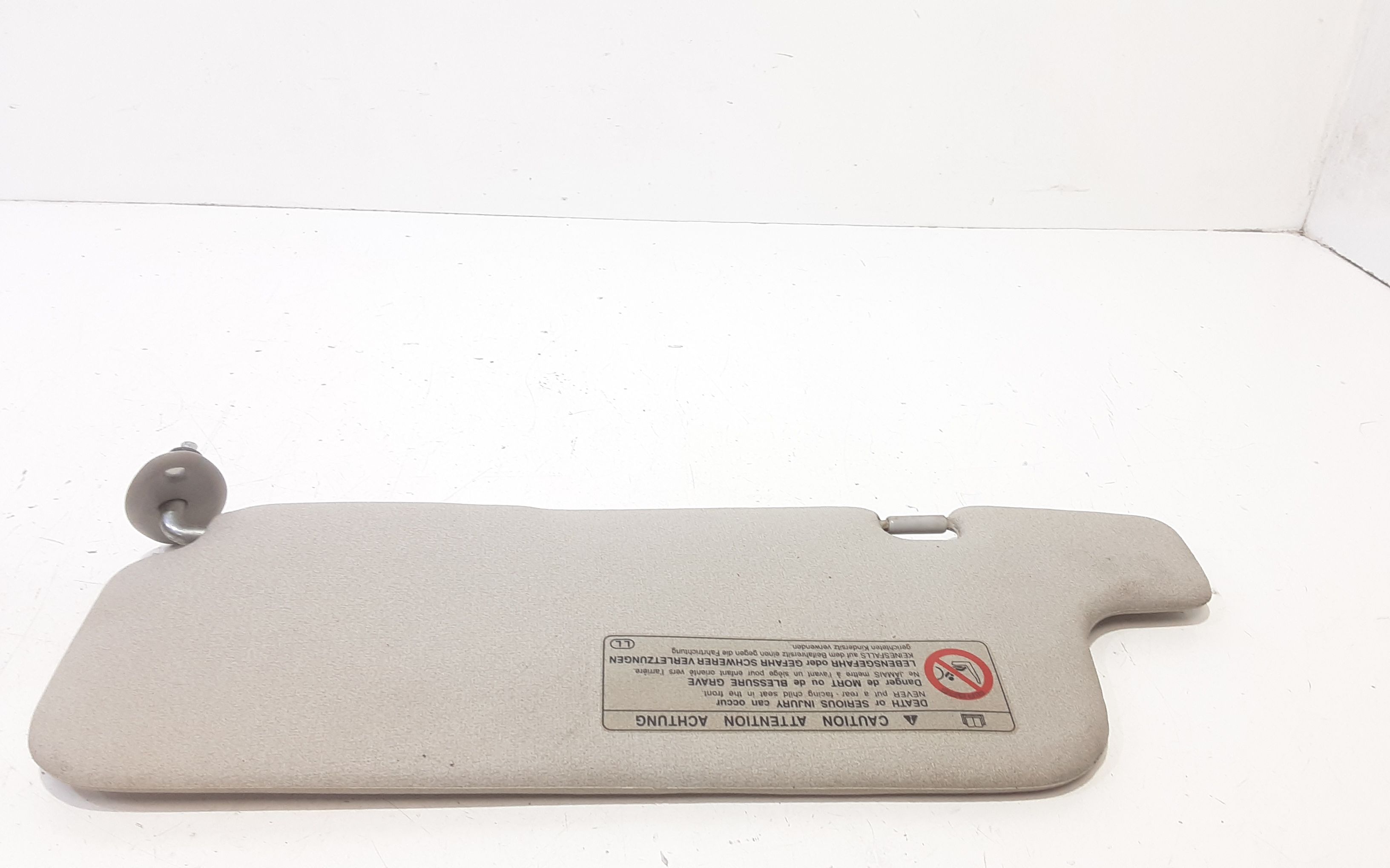 Aletta Parasole Parabrezza Destro 7431052041B0 Usato