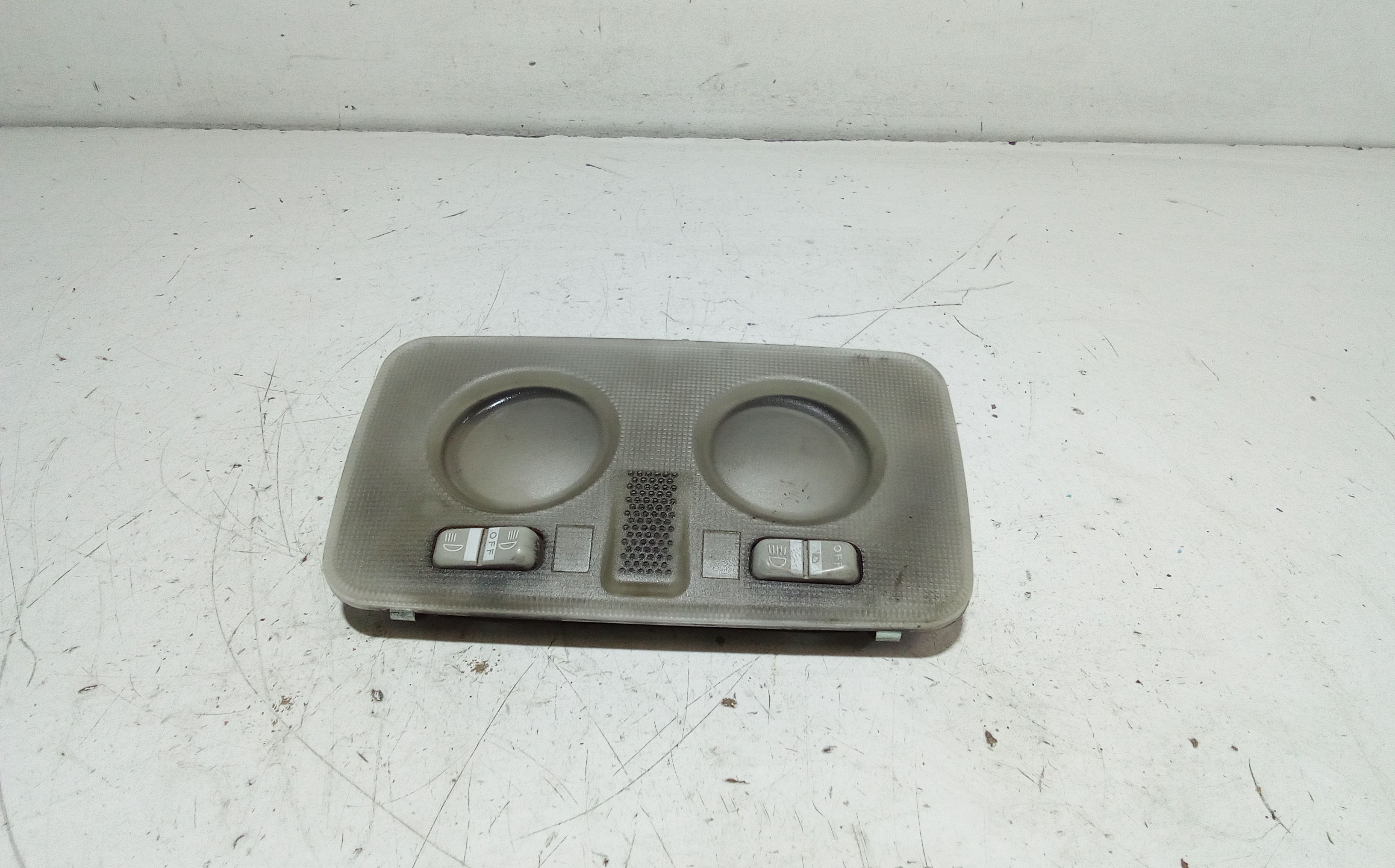 Luce Cortesia Ant. Tetto 735507762 Usato