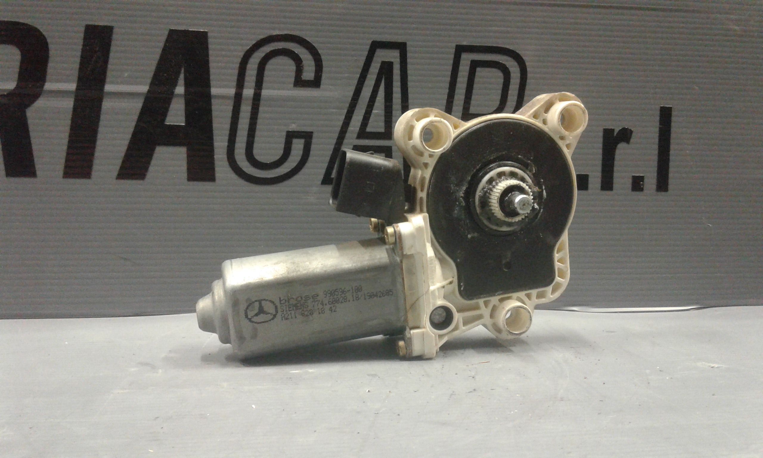 Motorino Alzacristallo Porta Ant. Sinistro A2118203042 Usato