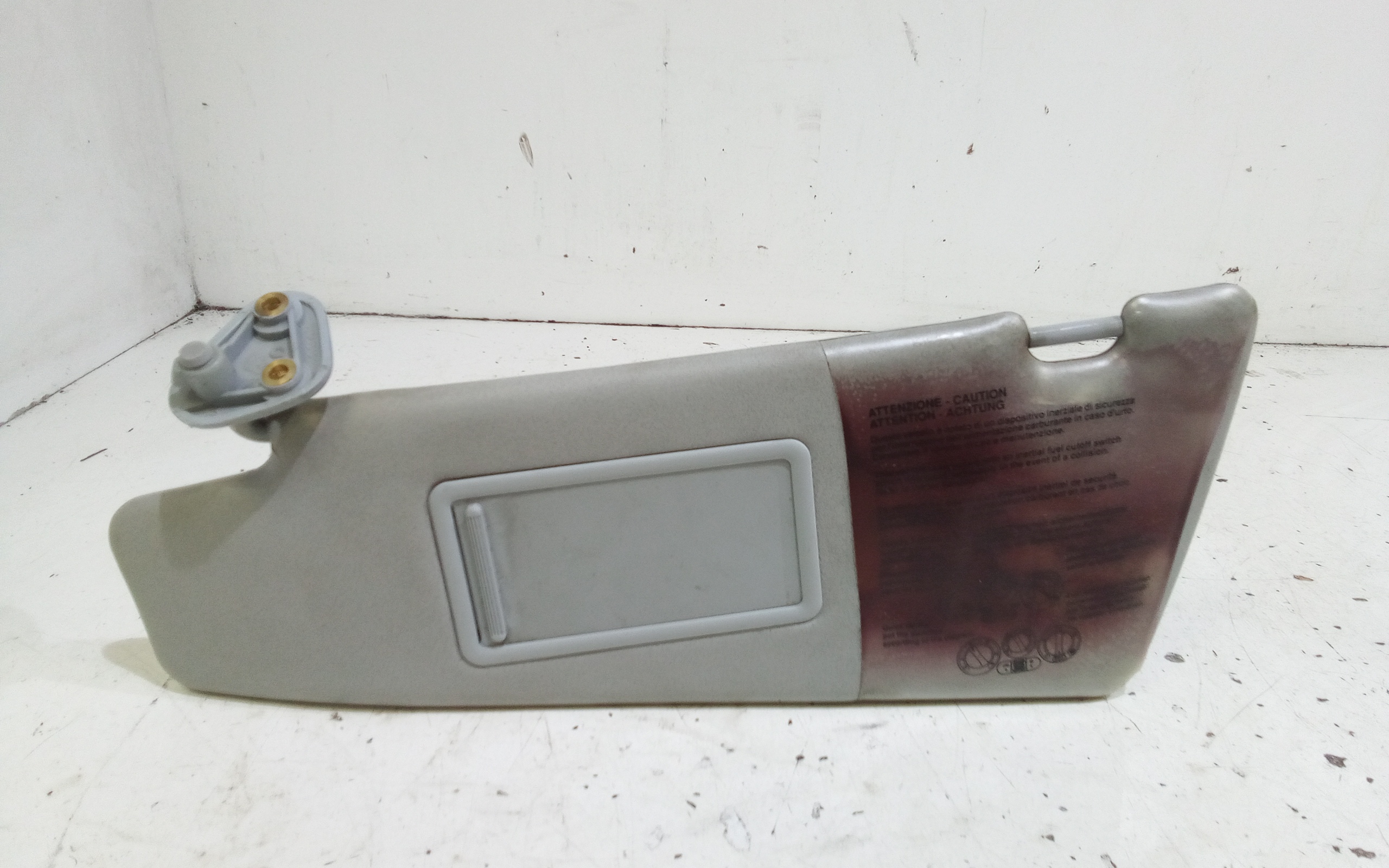 Aletta Parasole Parabrezza Sinistro Usato