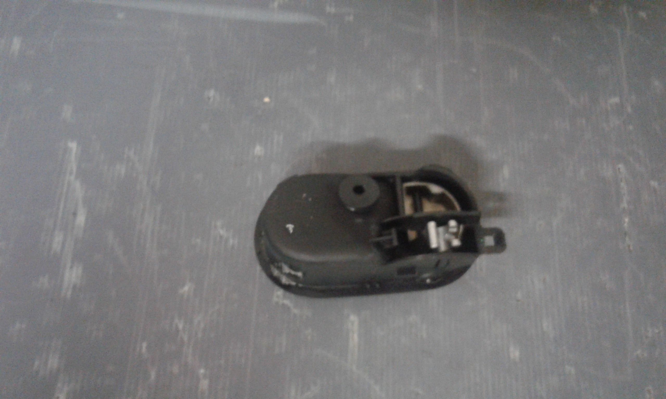 Maniglia Int. Apertura Porta Ant. Sinistro 1379448 Usato