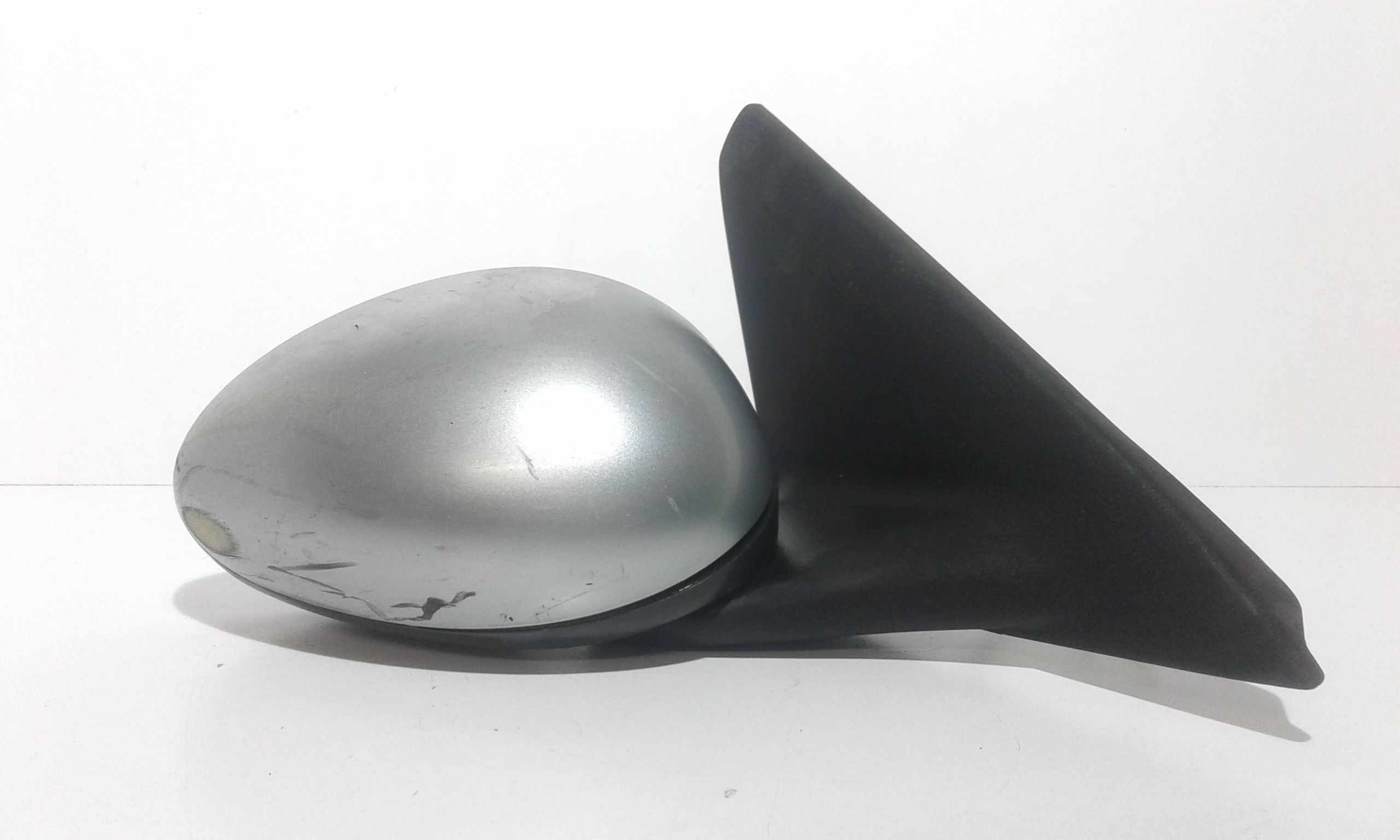 Retrovisore Est. Destro Usato