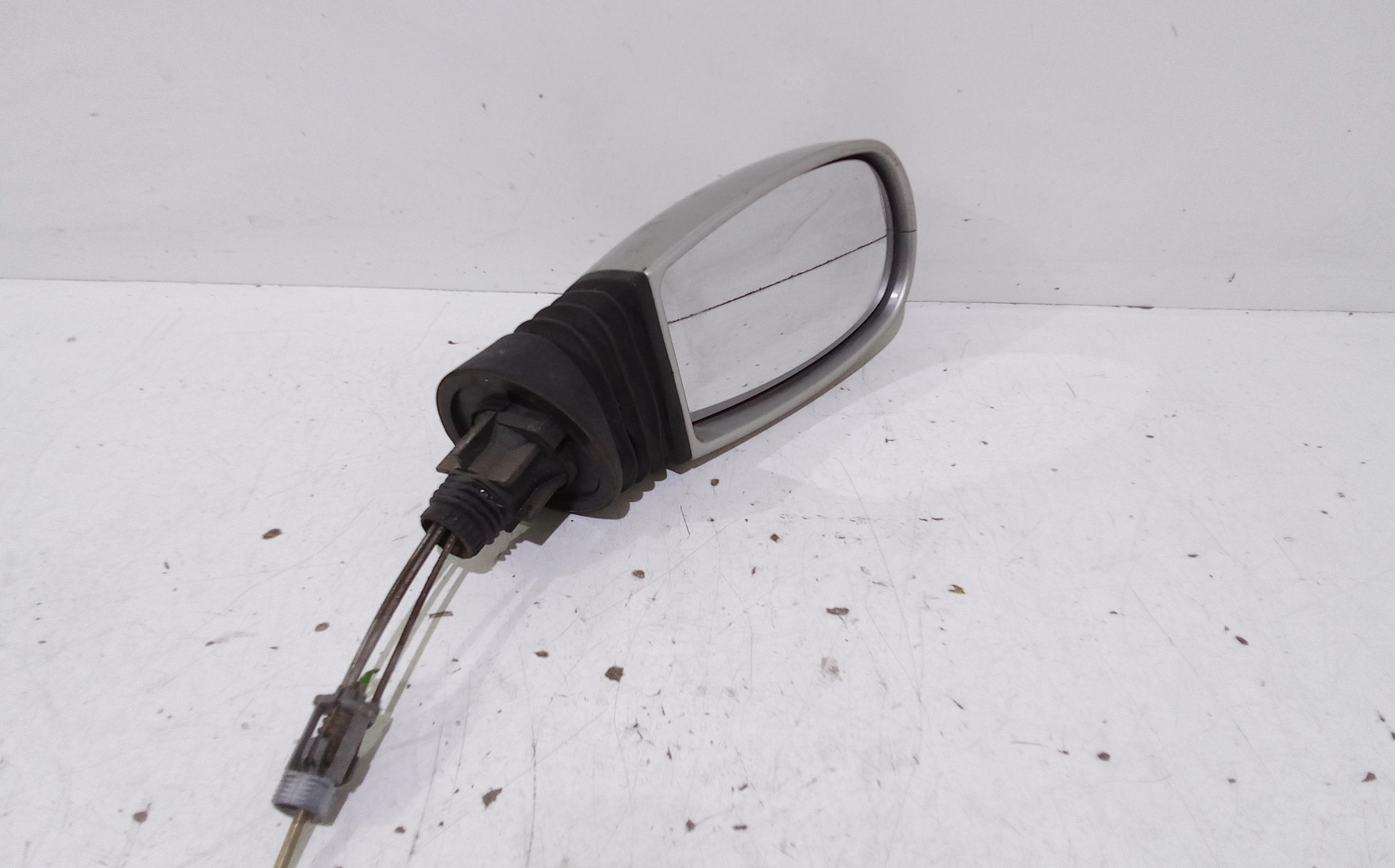 Retrovisore Est. Destro 735310073 Usato