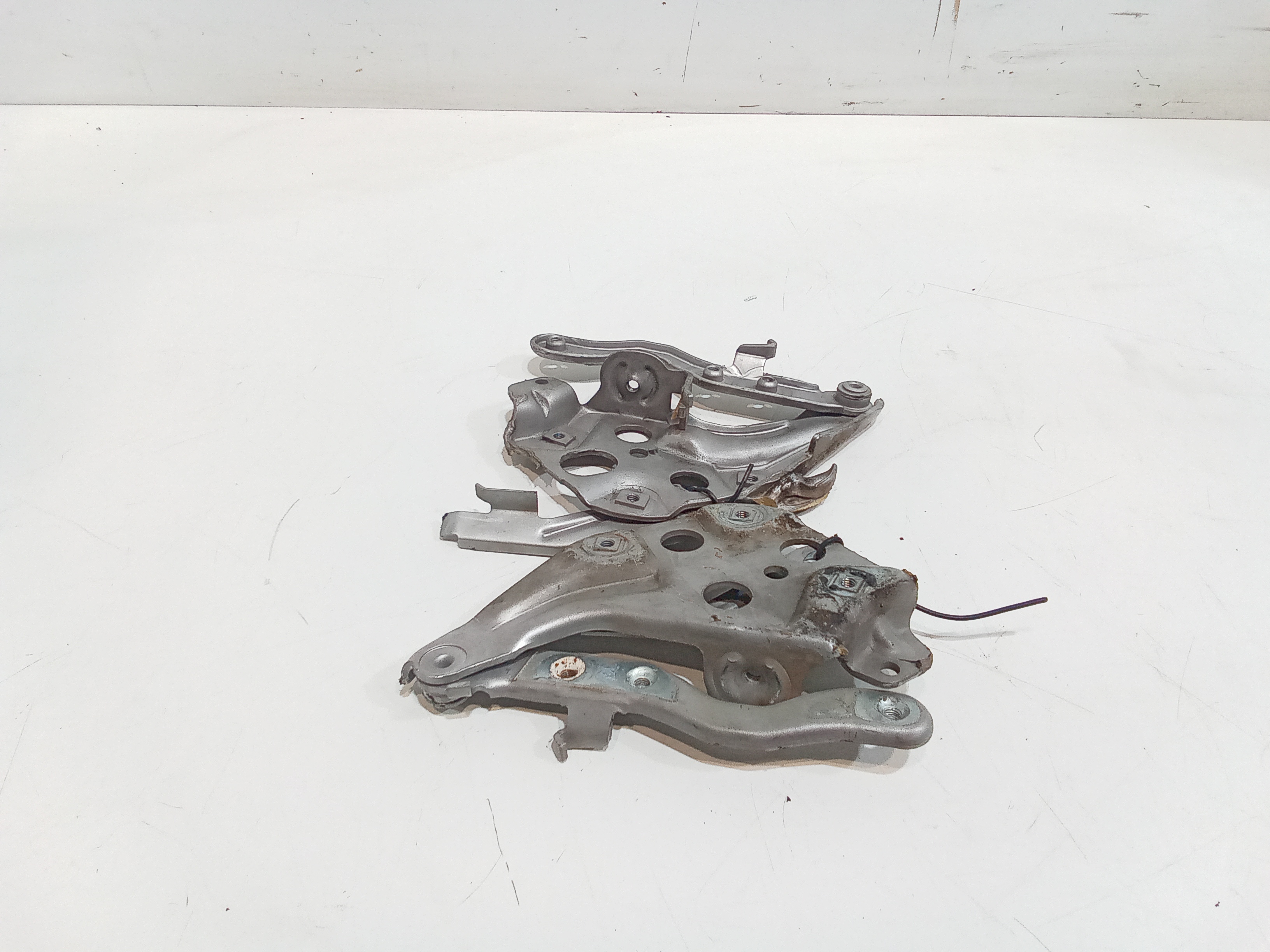 Cerniera Cofano Ant. Sinistro A1708800128 Usato