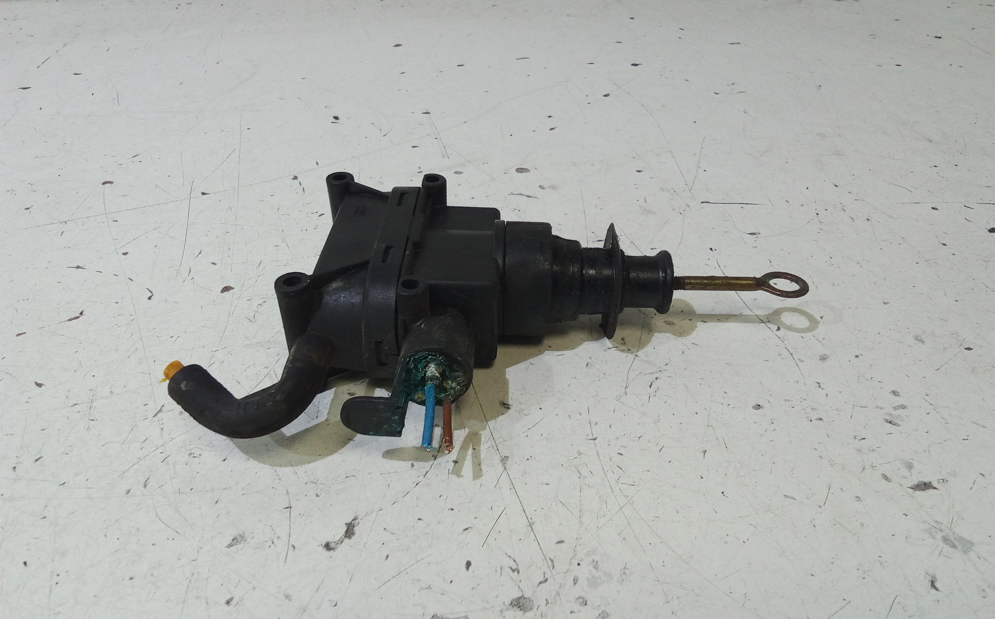 Serratura Porta Ant. Sinistro A1247200935 Usato