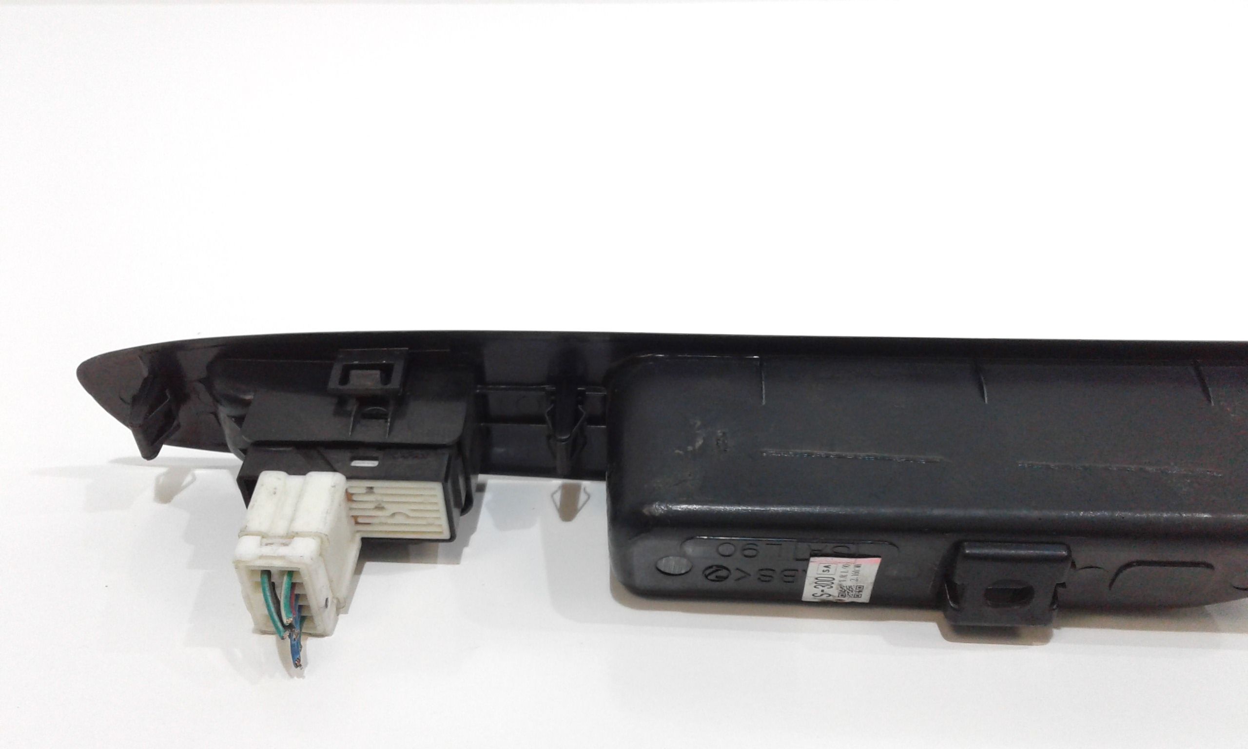 Interruttore Alzacristalli Porta Post. Sinistro 83071SA050 Usato