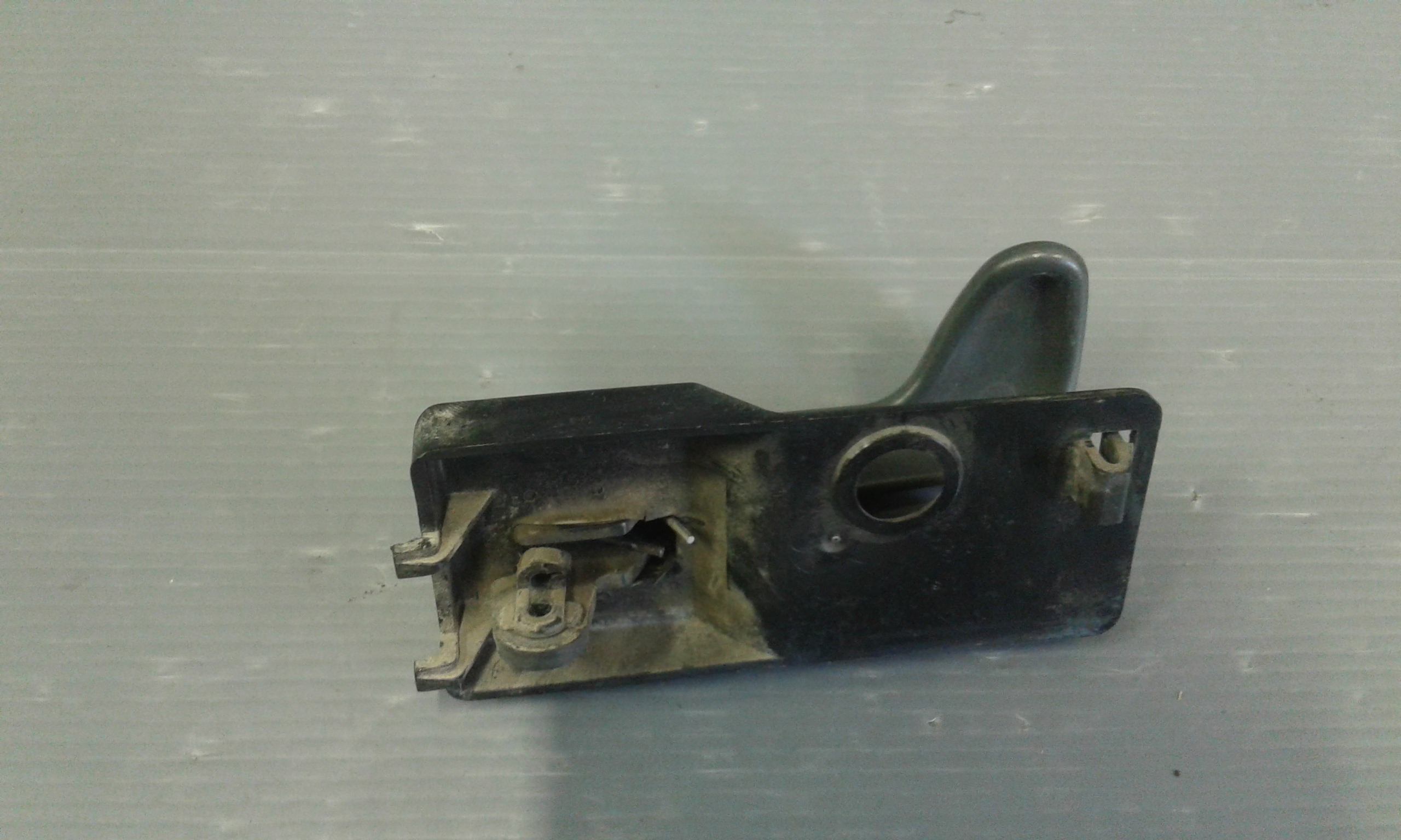 Maniglia Int. Apertura Porta Ant. Destro Usato