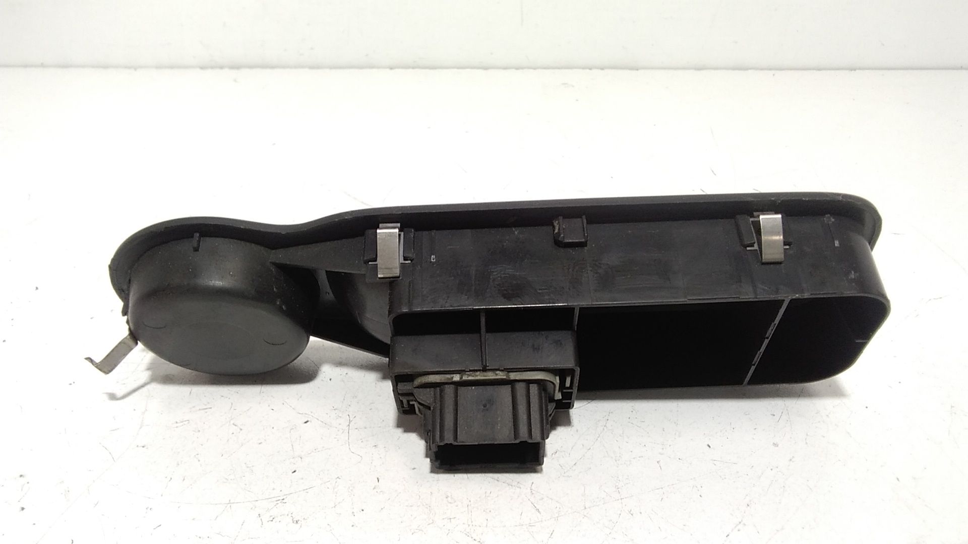 Interruttore Alzacristalli Porta Ant. Destro 8200214936 Usato