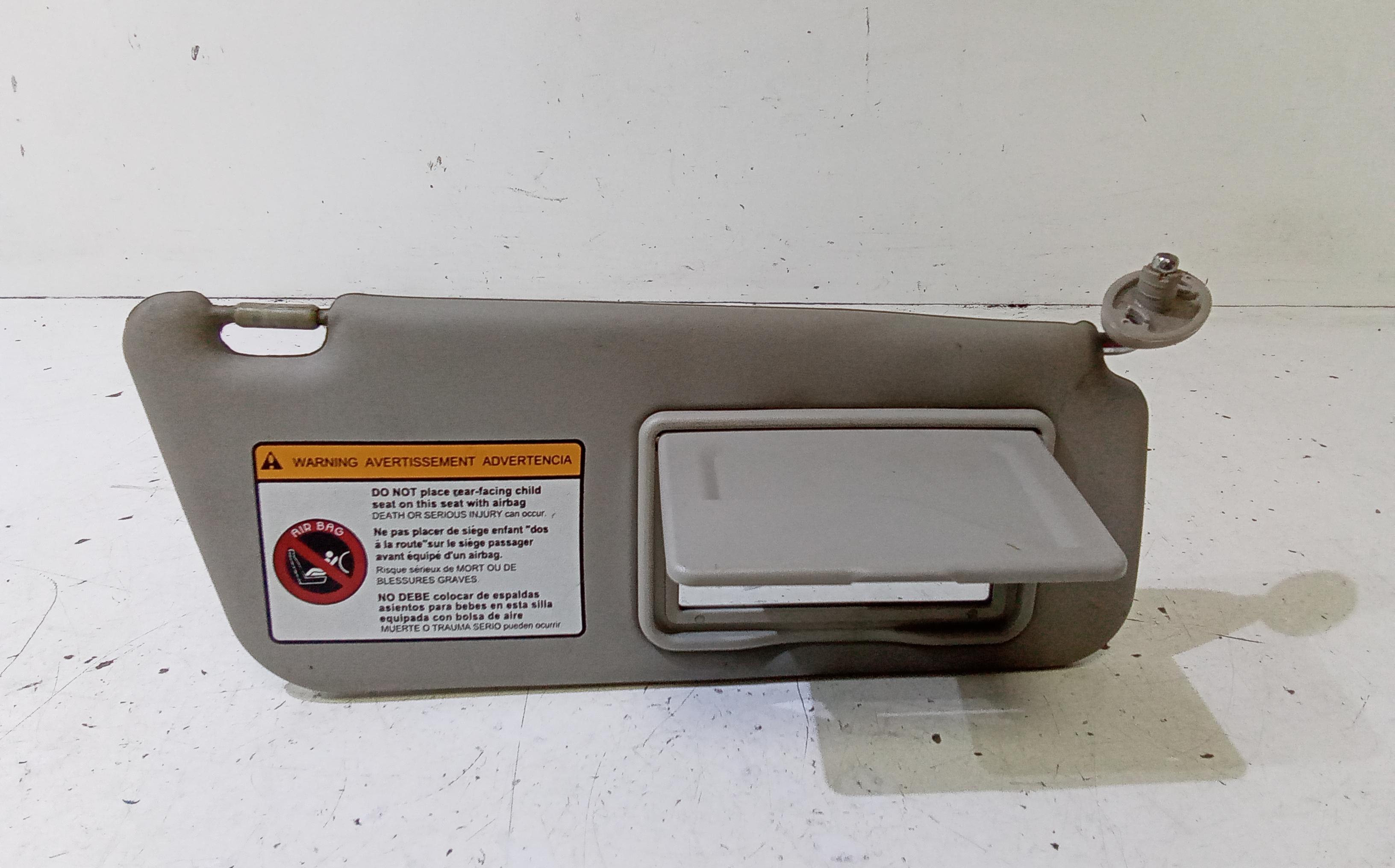 Aletta Parasole Parabrezza Destro 96658514 Usato