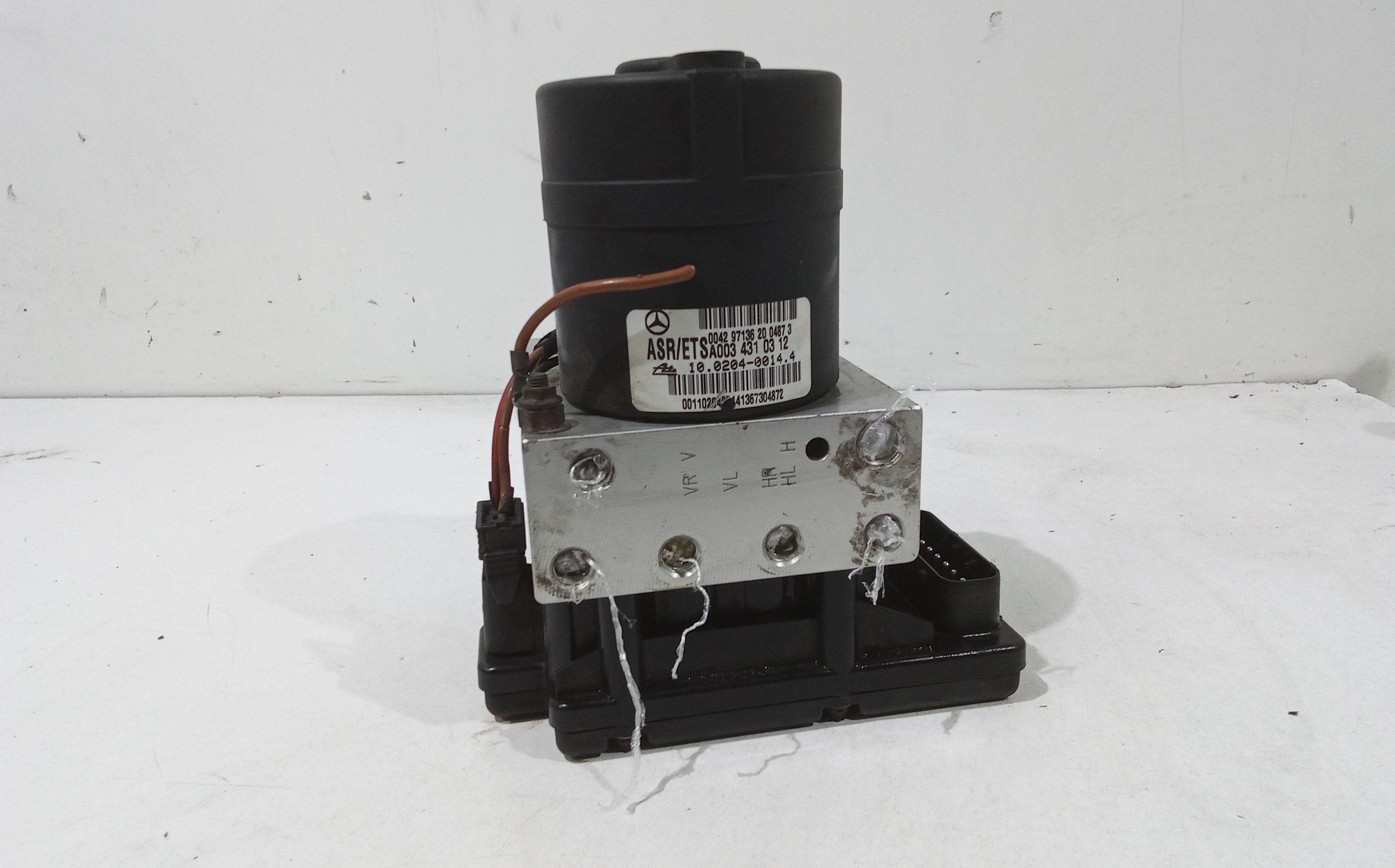 Pompa Abs A0044316612 Usato