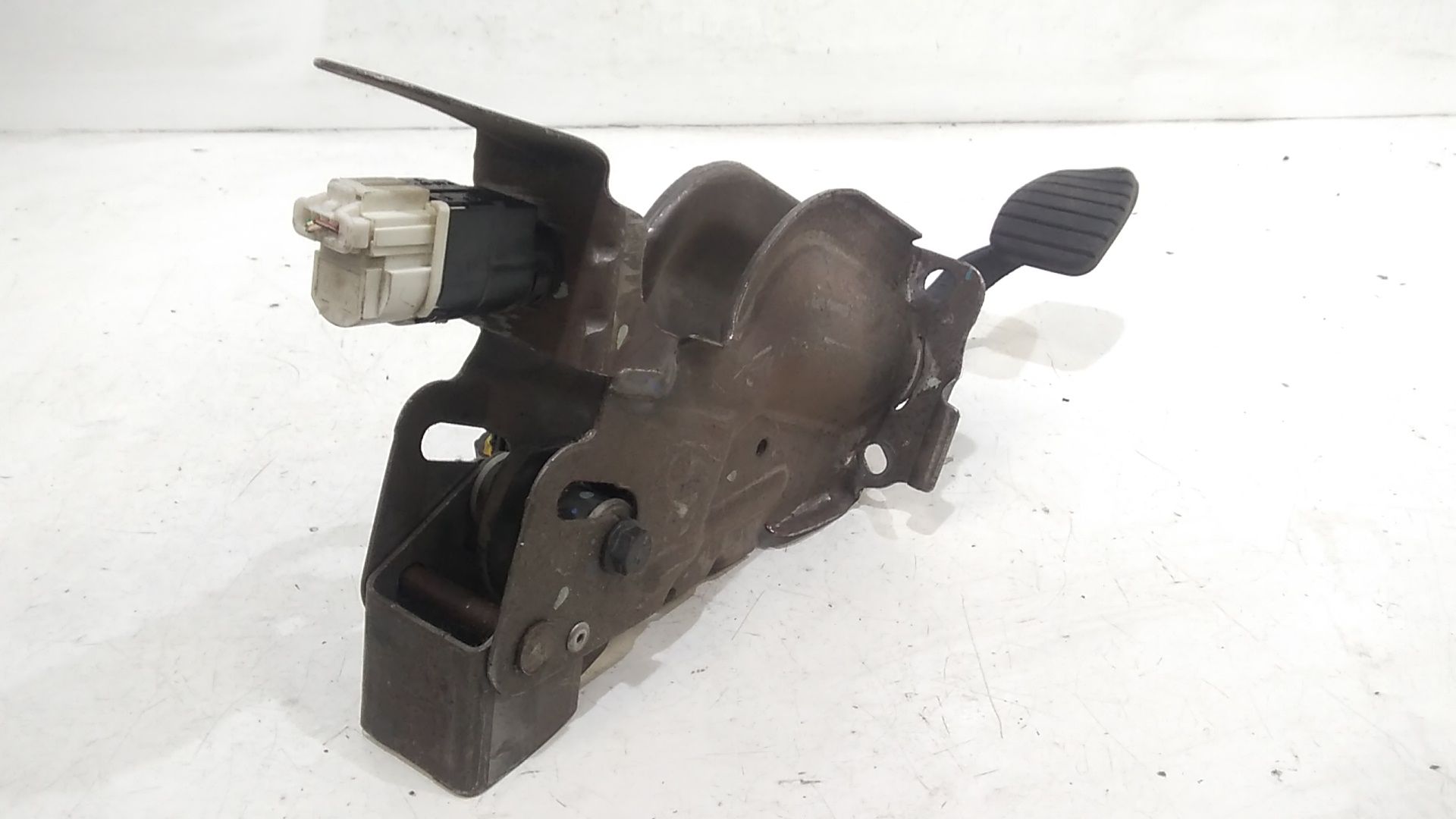 Pedale Freno 465016578R Usato