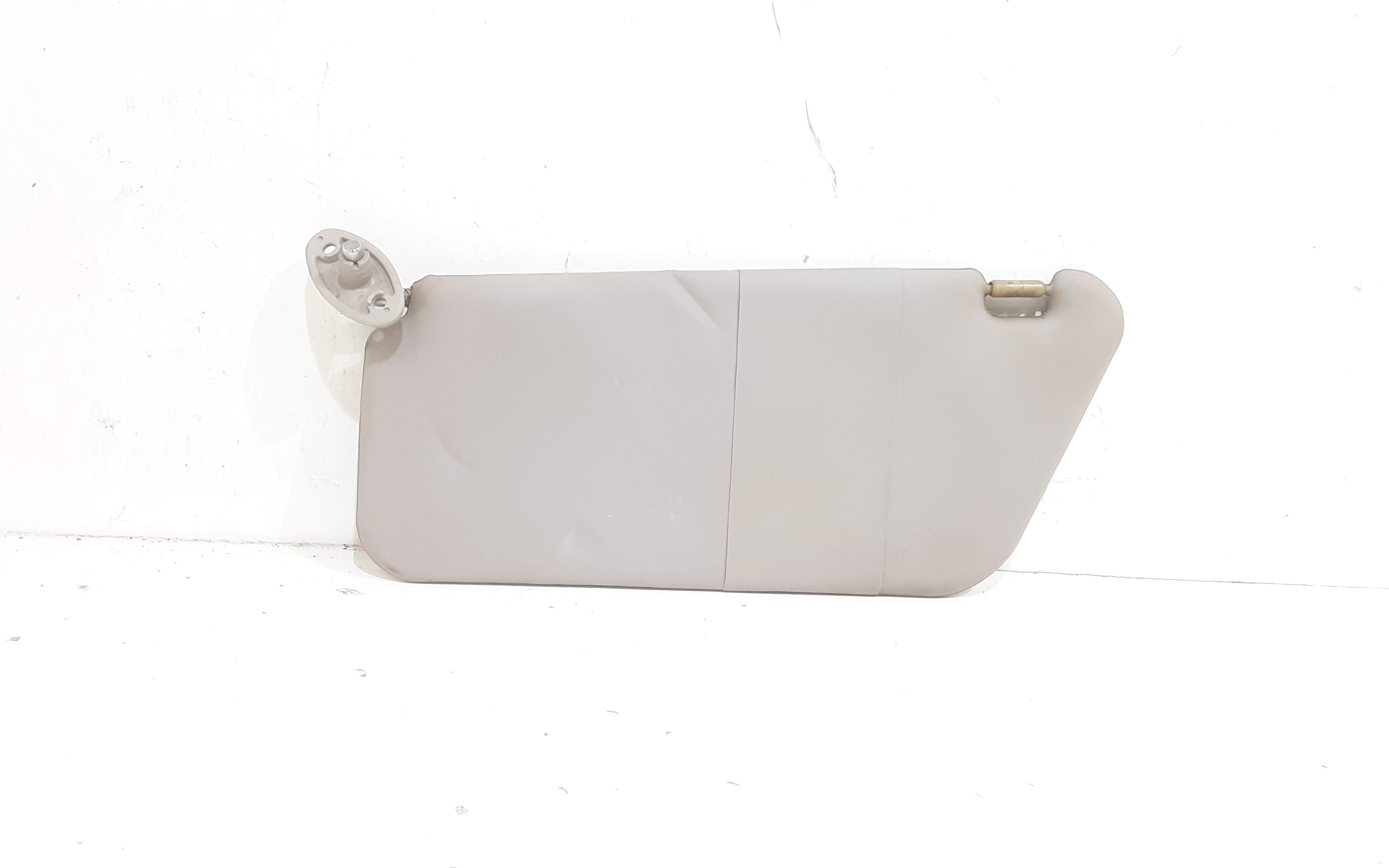 Aletta Parasole Parabrezza Sinistro 96279932 Usato