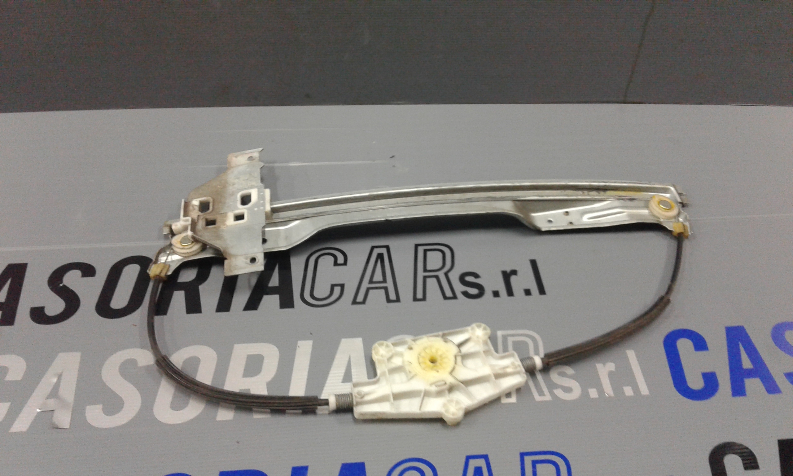 Alzacristallo Porta Ant. Destro Usato