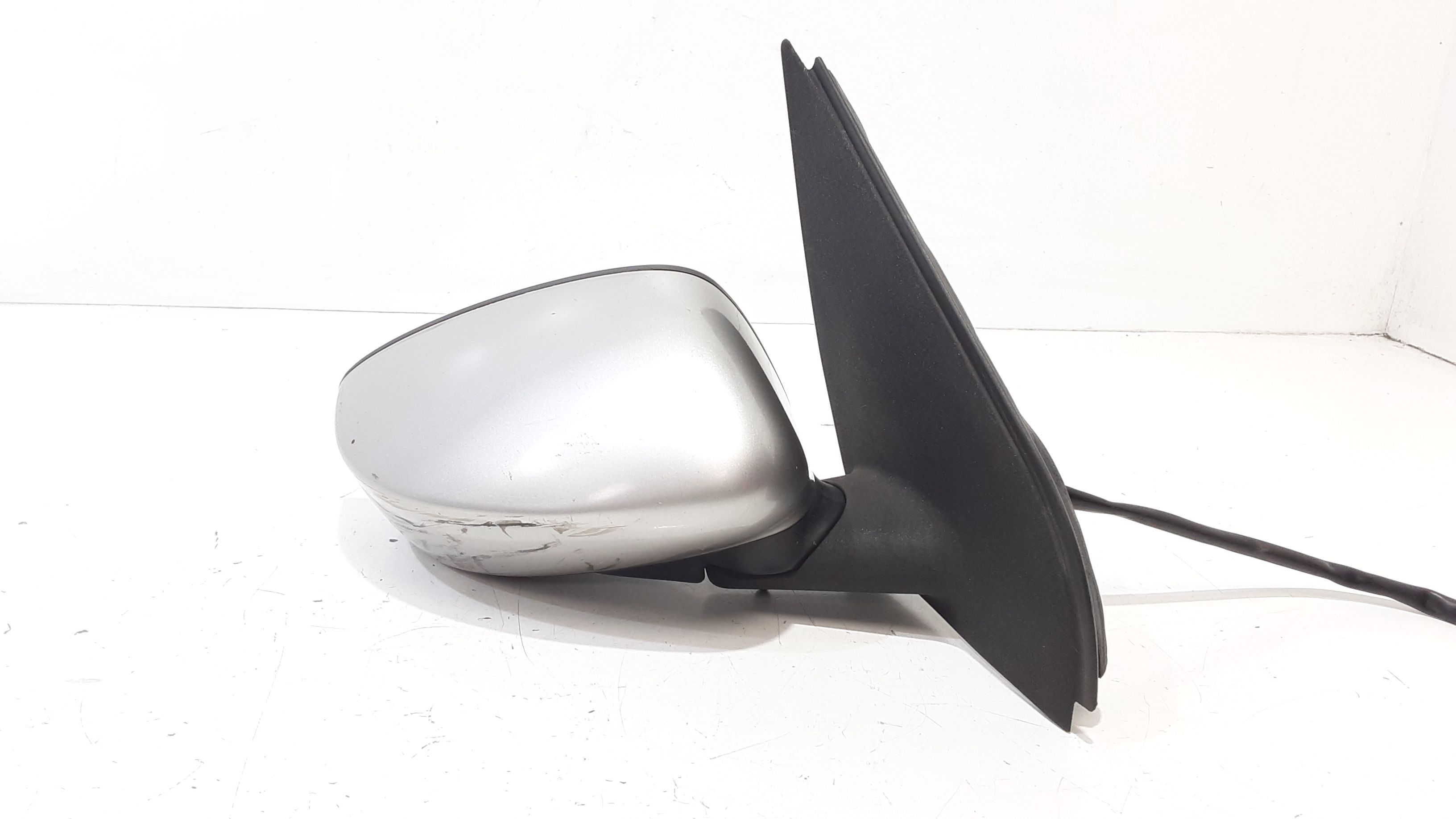 Retrovisore Est. Destro Usato