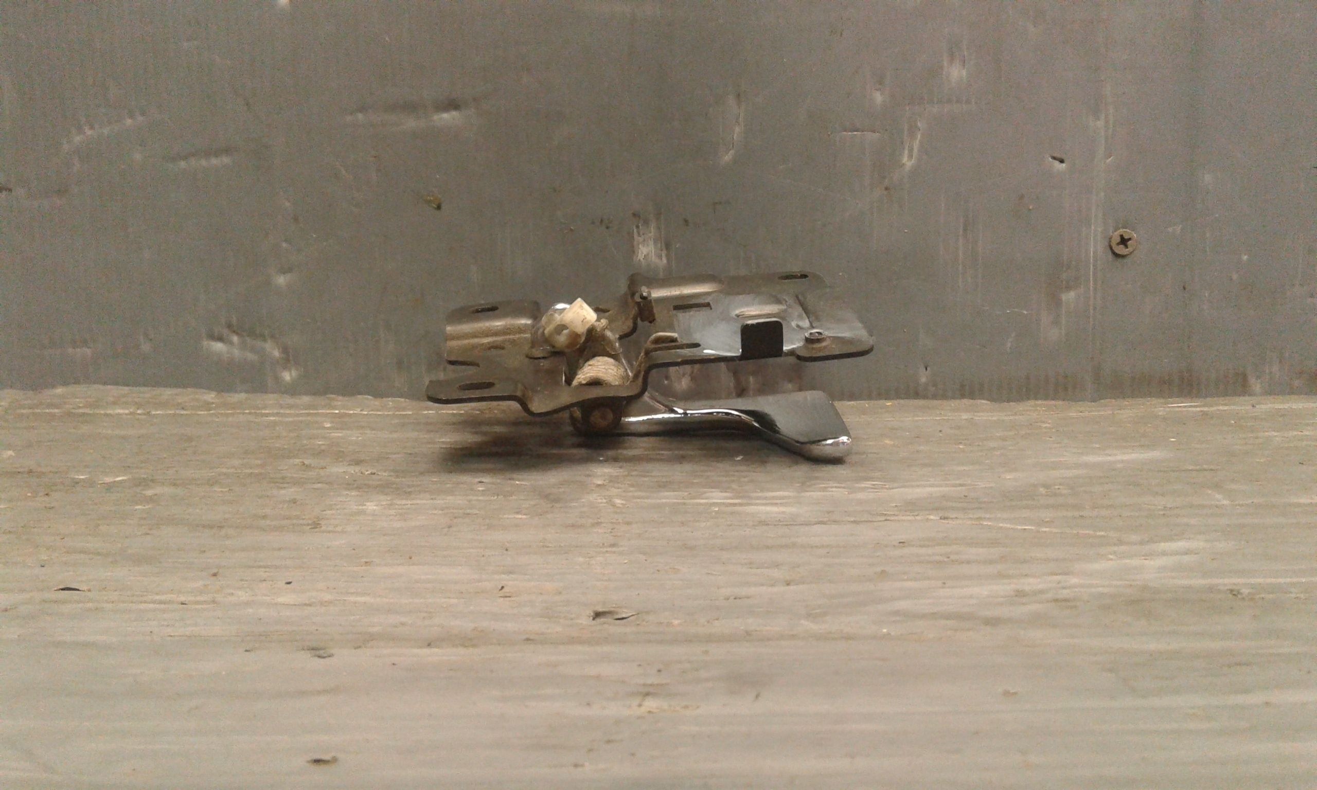 Maniglia int. apertura porta ant. Sinistro - Immagine 1 di 3