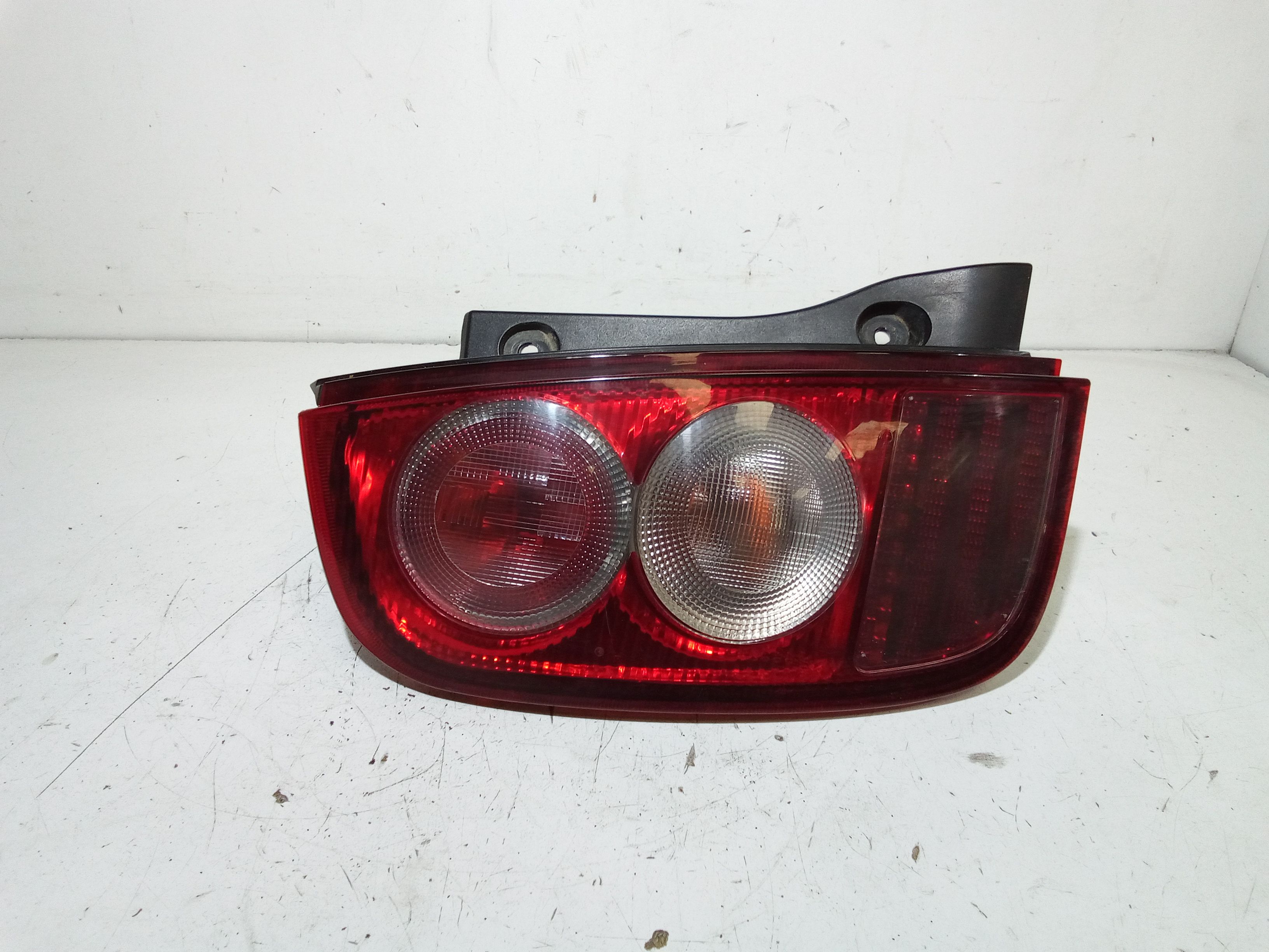 Fanale Post. Sinistro 26555AX720 Usato