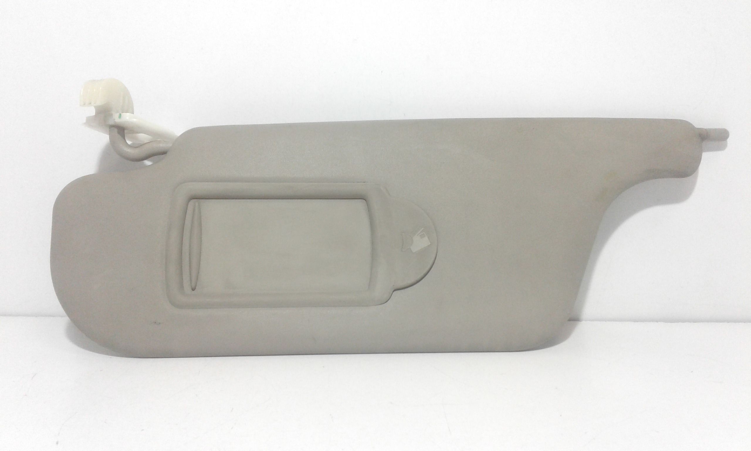 Aletta Parasole Parabrezza Sinistro 8200249085 Usato