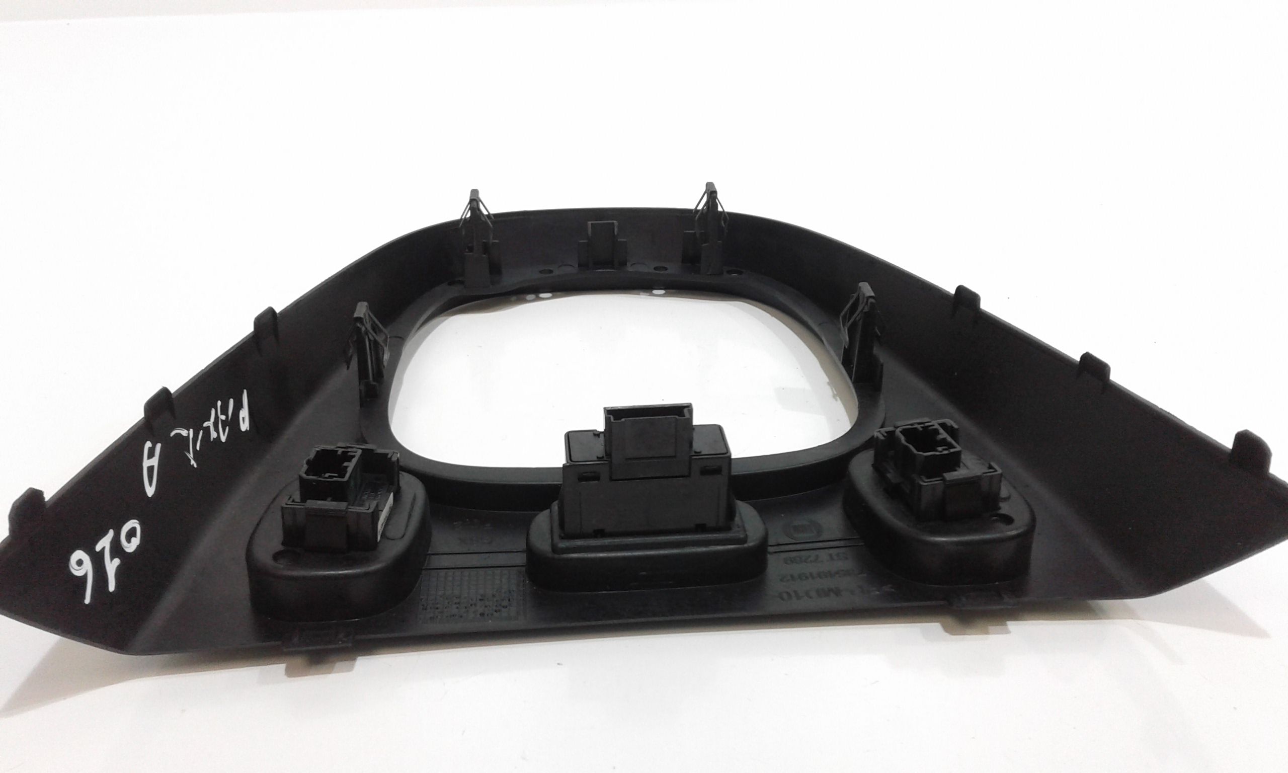 Blocco Comandi Multifunzioni 735544412 Usato