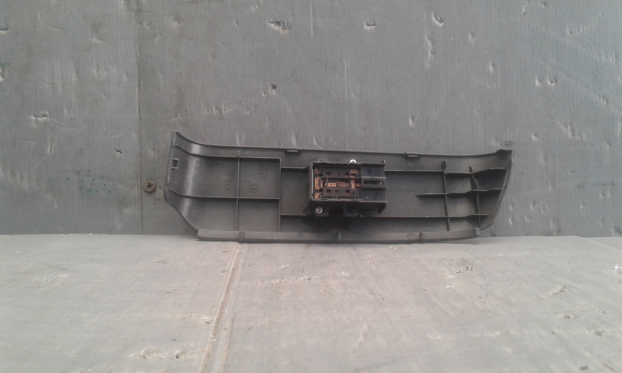 Interruttore Alzacristalli Porta Ant. Destro Usato