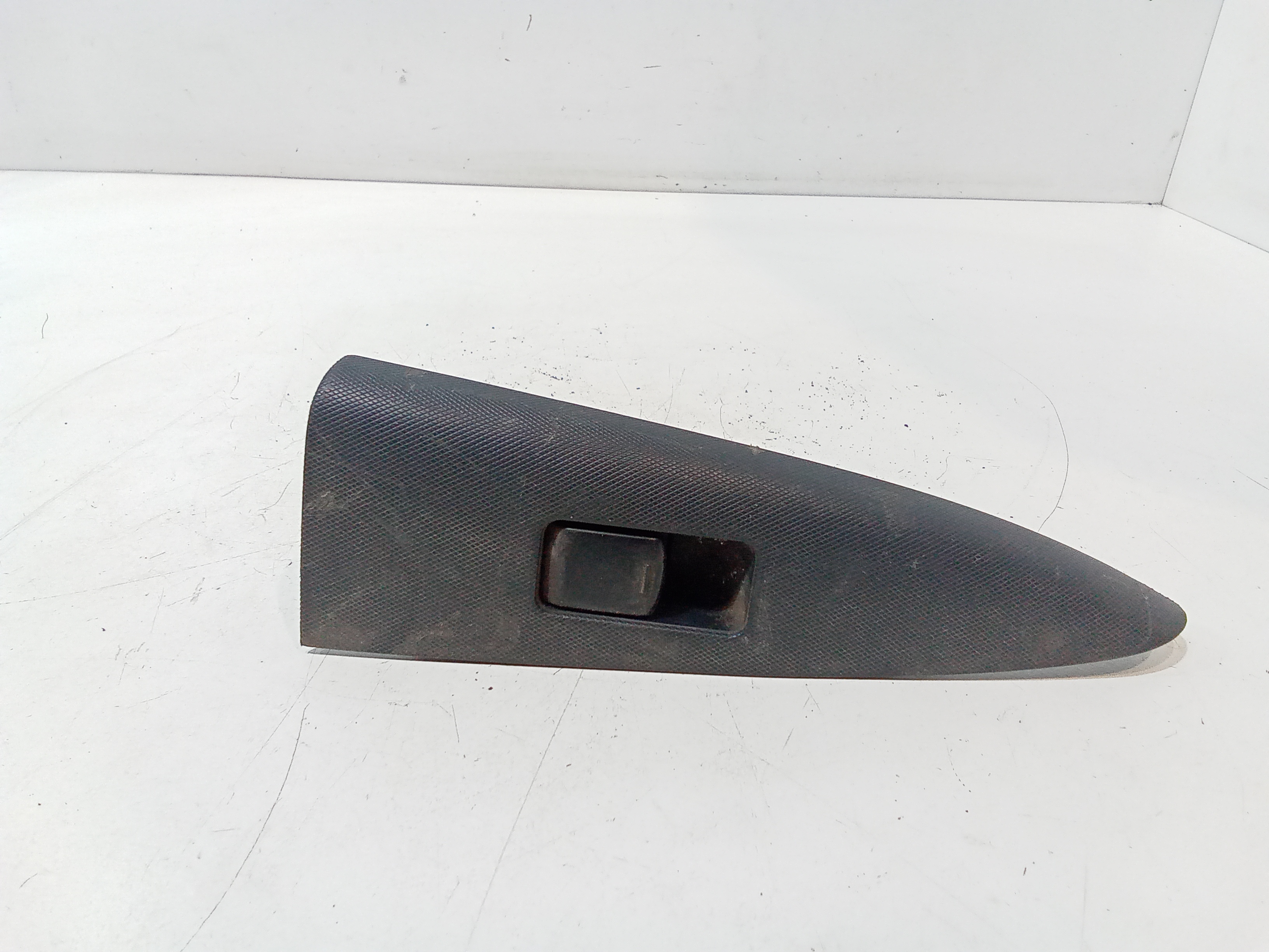 Interruttore Alzacristalli Porta Post. Destro 25411ED000 Usato