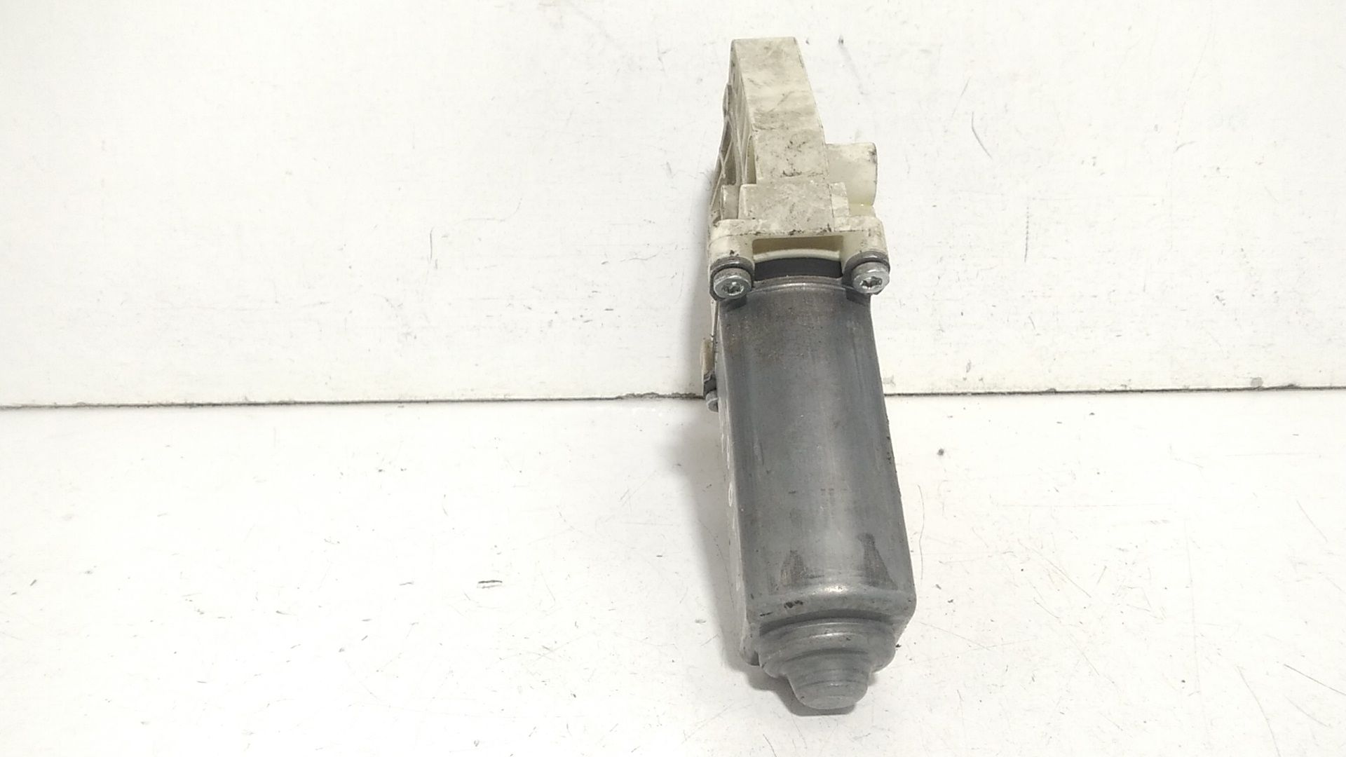 Motorino Alzacristallo Porta Ant. Destro A1698204242 Usato